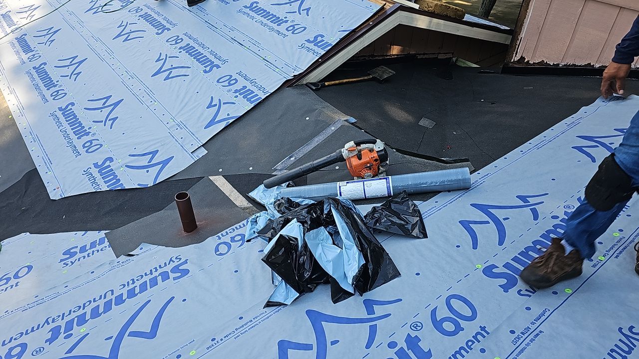 ATLAS PINNACLE COLOR: COPPER CANYON by Eagle Eye Roofing