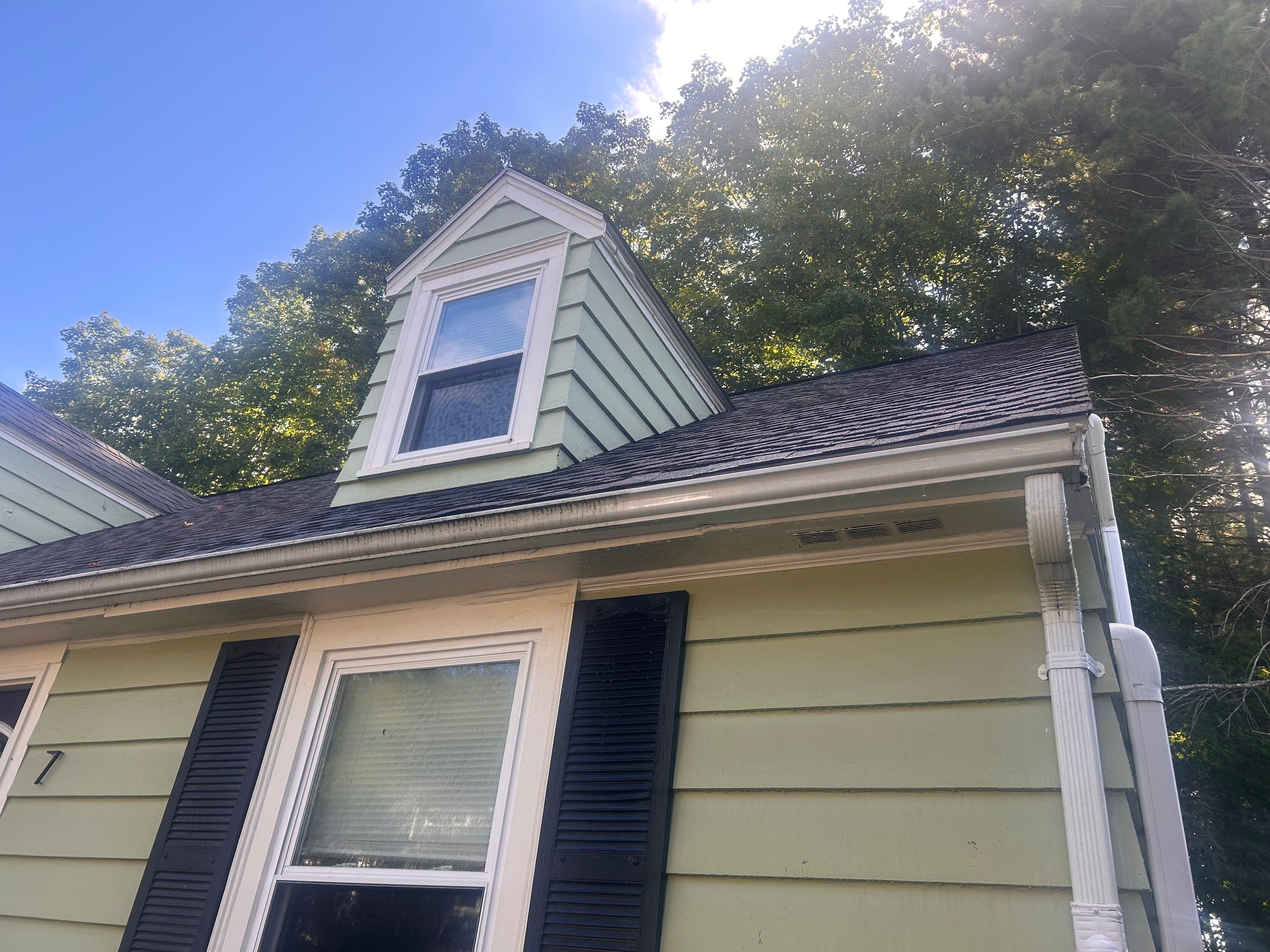 Roof Soft Wash & Gutter Cleaning – Maynard, MA by Mighty Dog Roofing of Greater Middlesex County