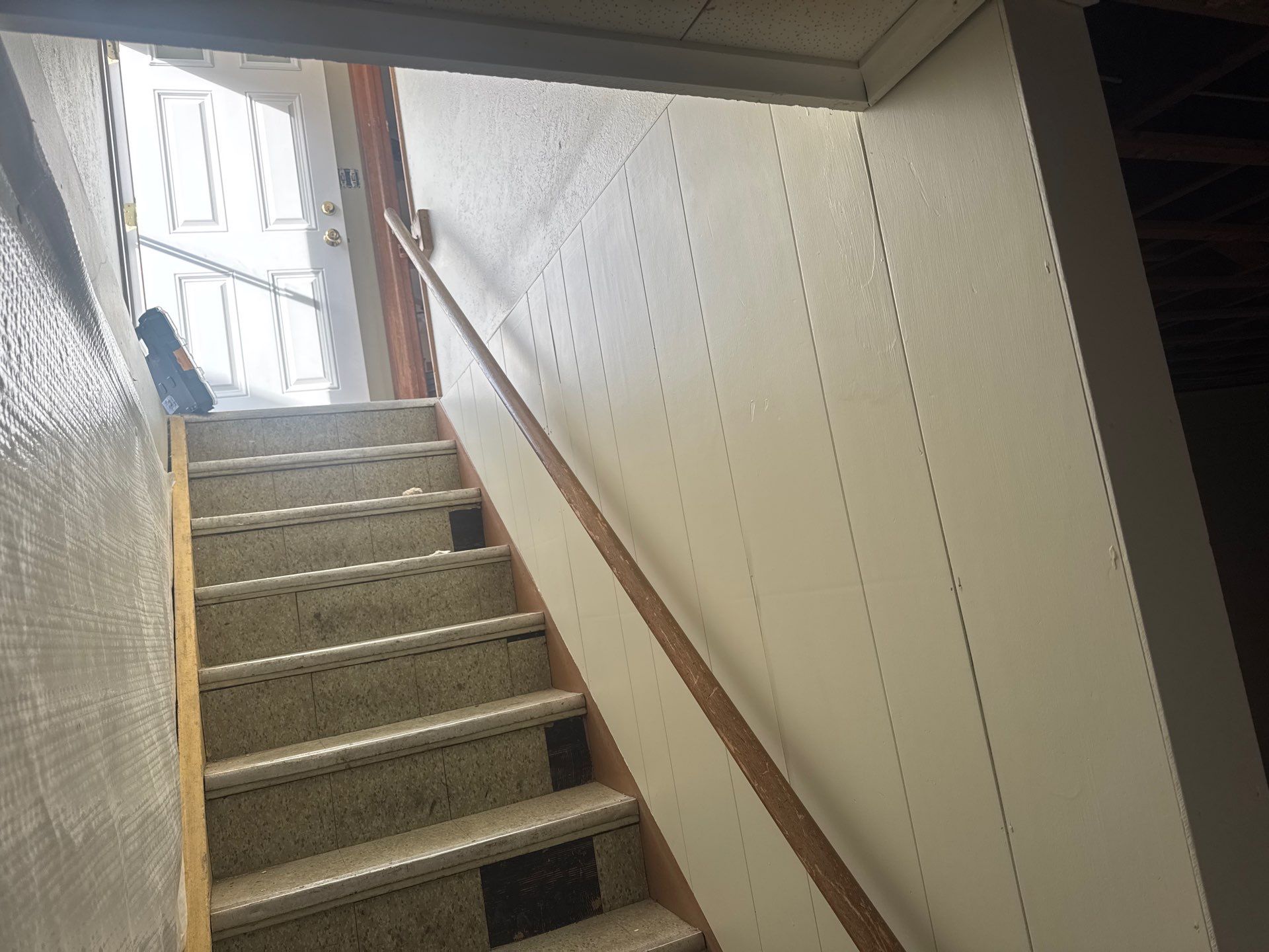 Full Interior Repaint to put the house up for sale by Midwest Paint LLC