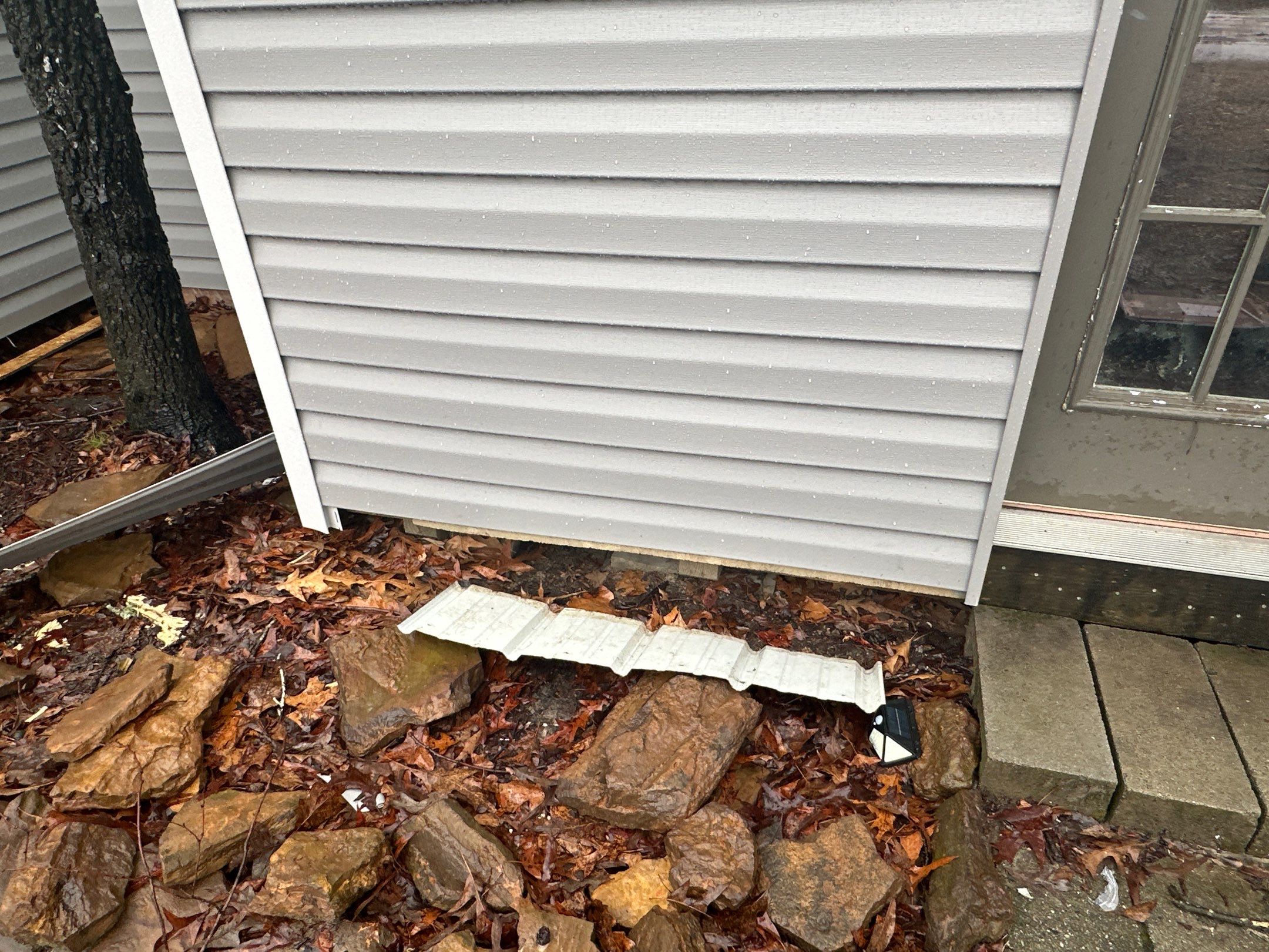 Residential Siding Repair in Bankston (Vinyl) by The Roofing Dudes