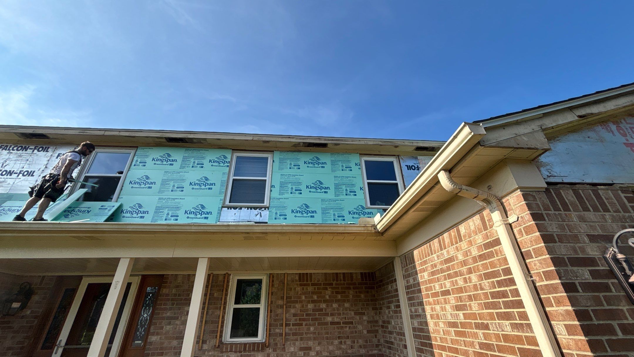 Siding Replacement using Alside S7 Cedar Mill Grain Pebble by 180 Contractors