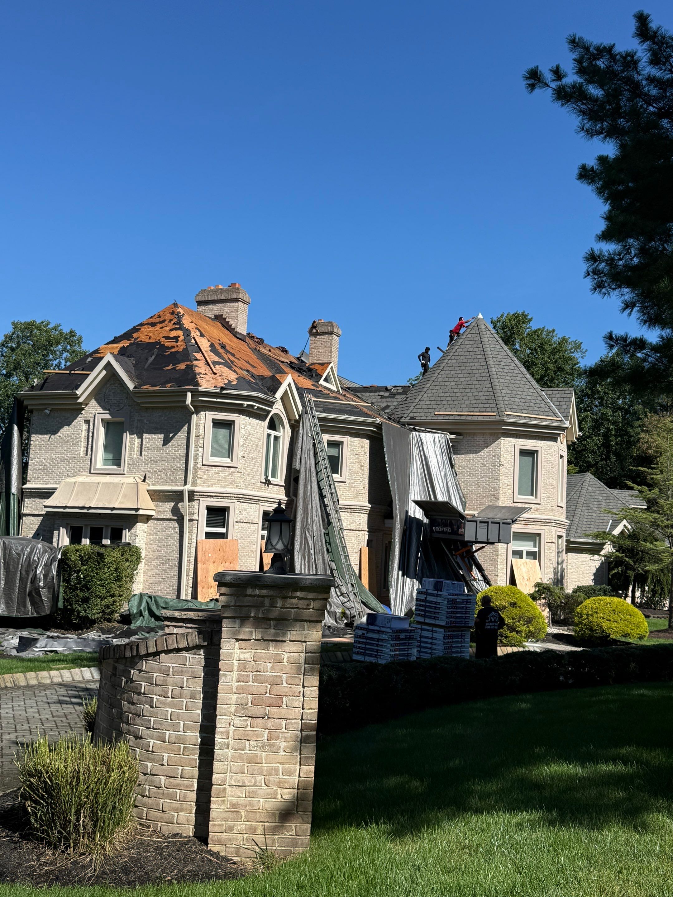 Project by JVW ROOFING by JVW ROOFING