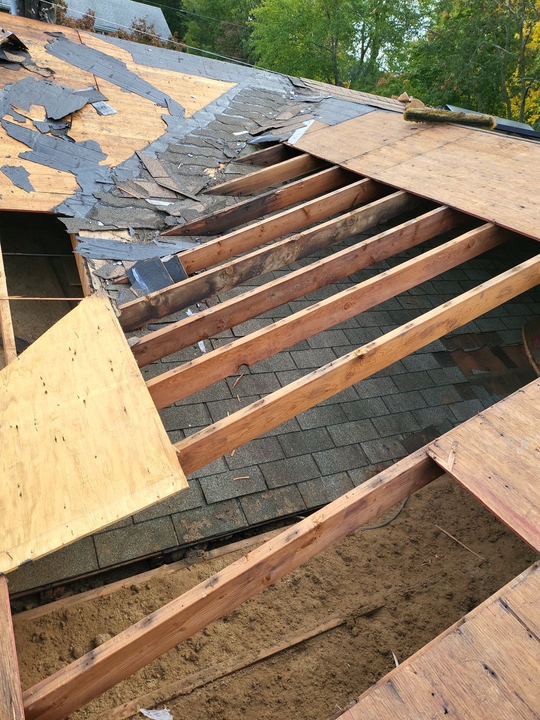 Residential Roofing Installation using Owens Corning TruDefinition Amber by A Plus Exterior