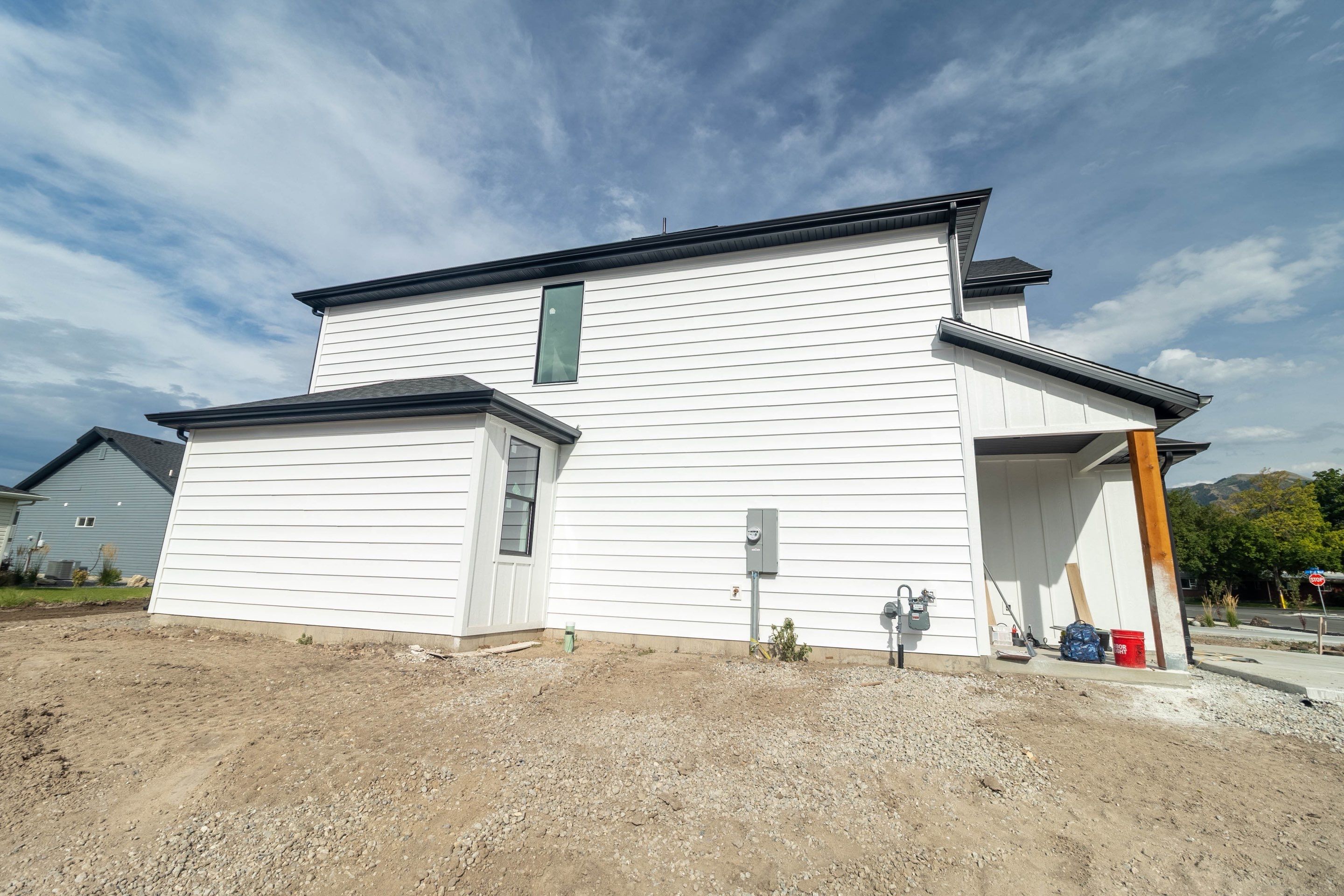 LE40 - Exterior by Garner Construction