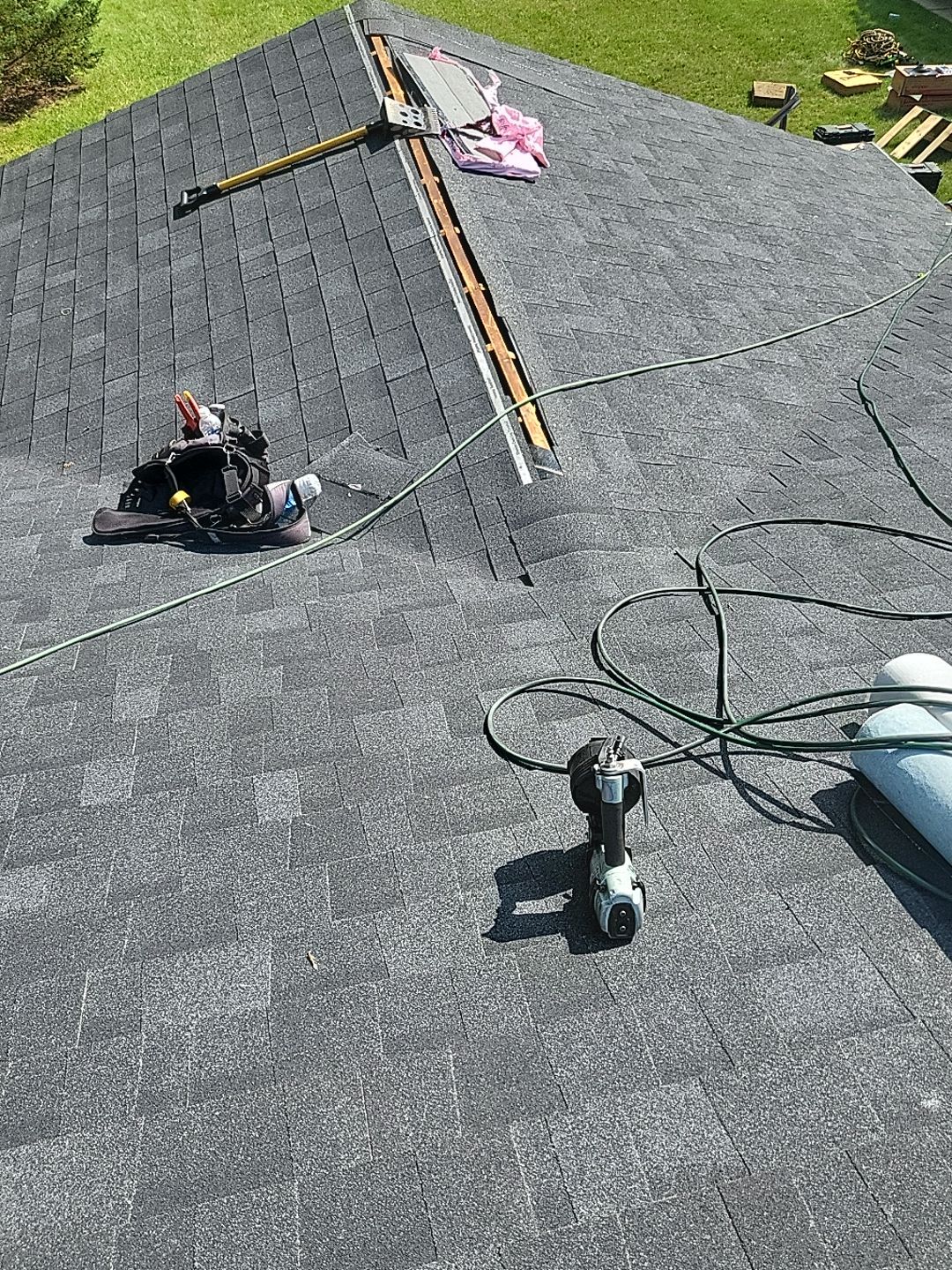 OWENS CORNING COLOR: Onyx Black by Eagle Eye Roofing