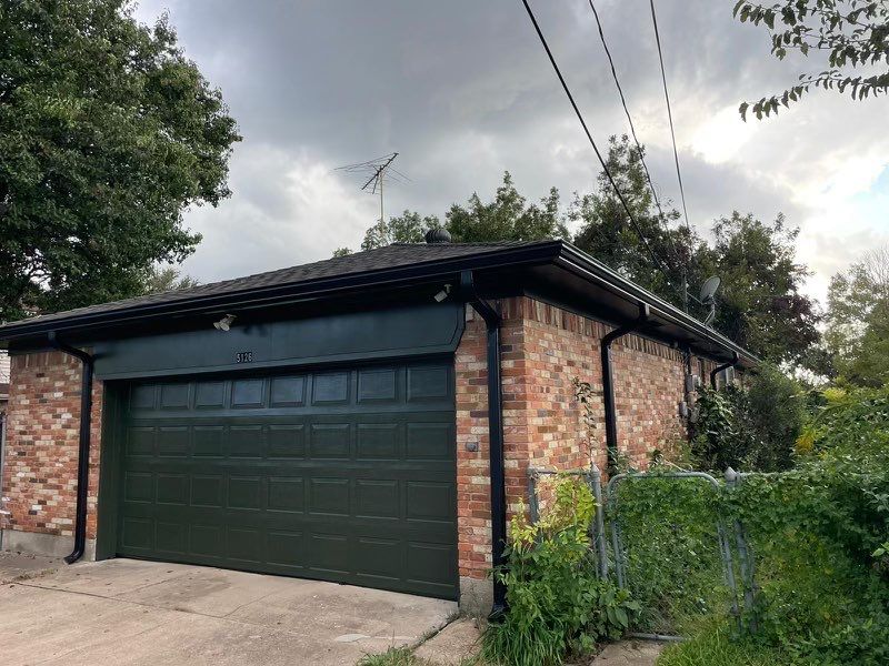 Project in Dallas by Armor Roofing | Exteriors