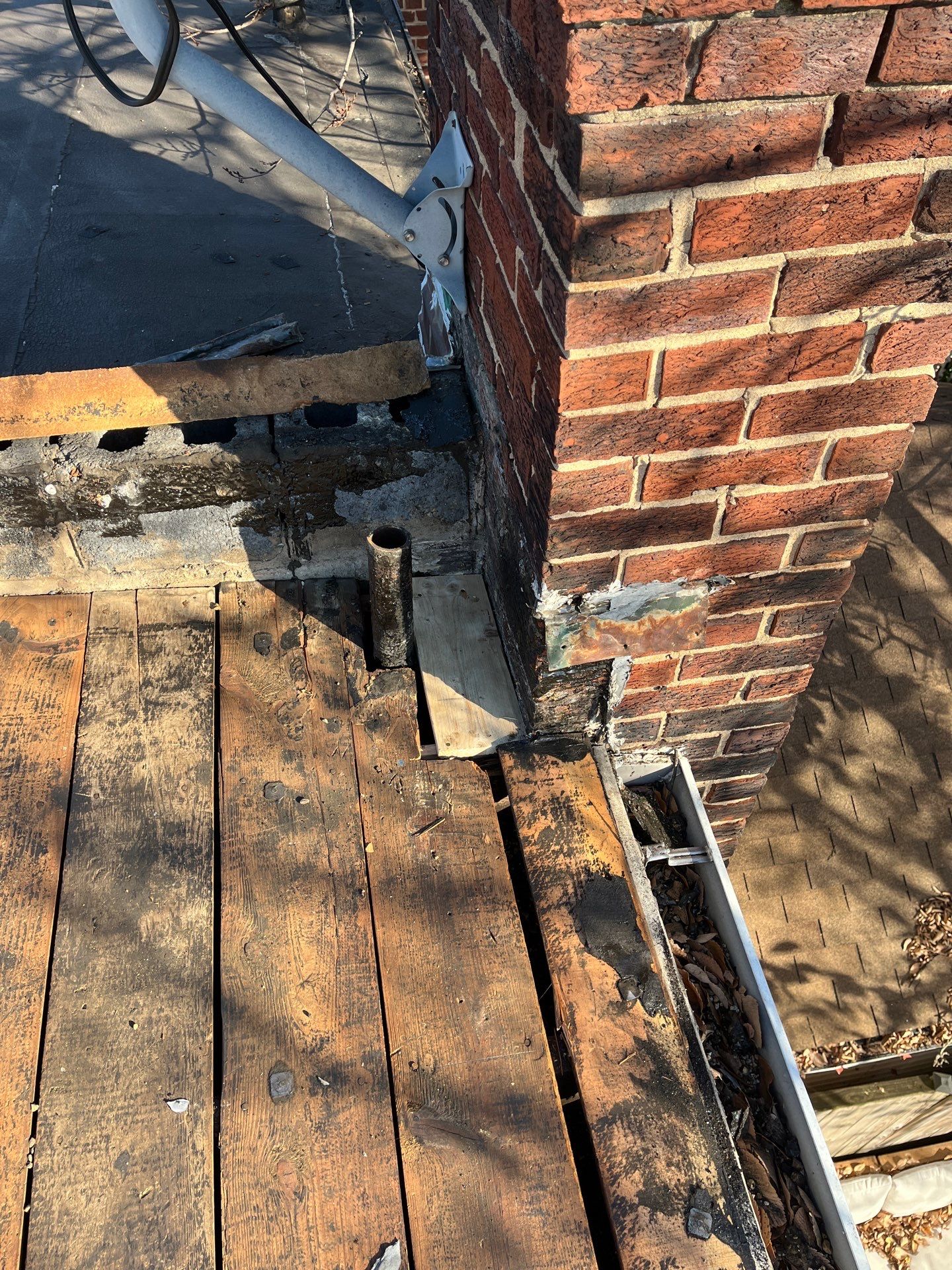 Alexandria: Residential Flat Roof Replacement with Mule Hide TPO Membrane by RM Banning, Inc.