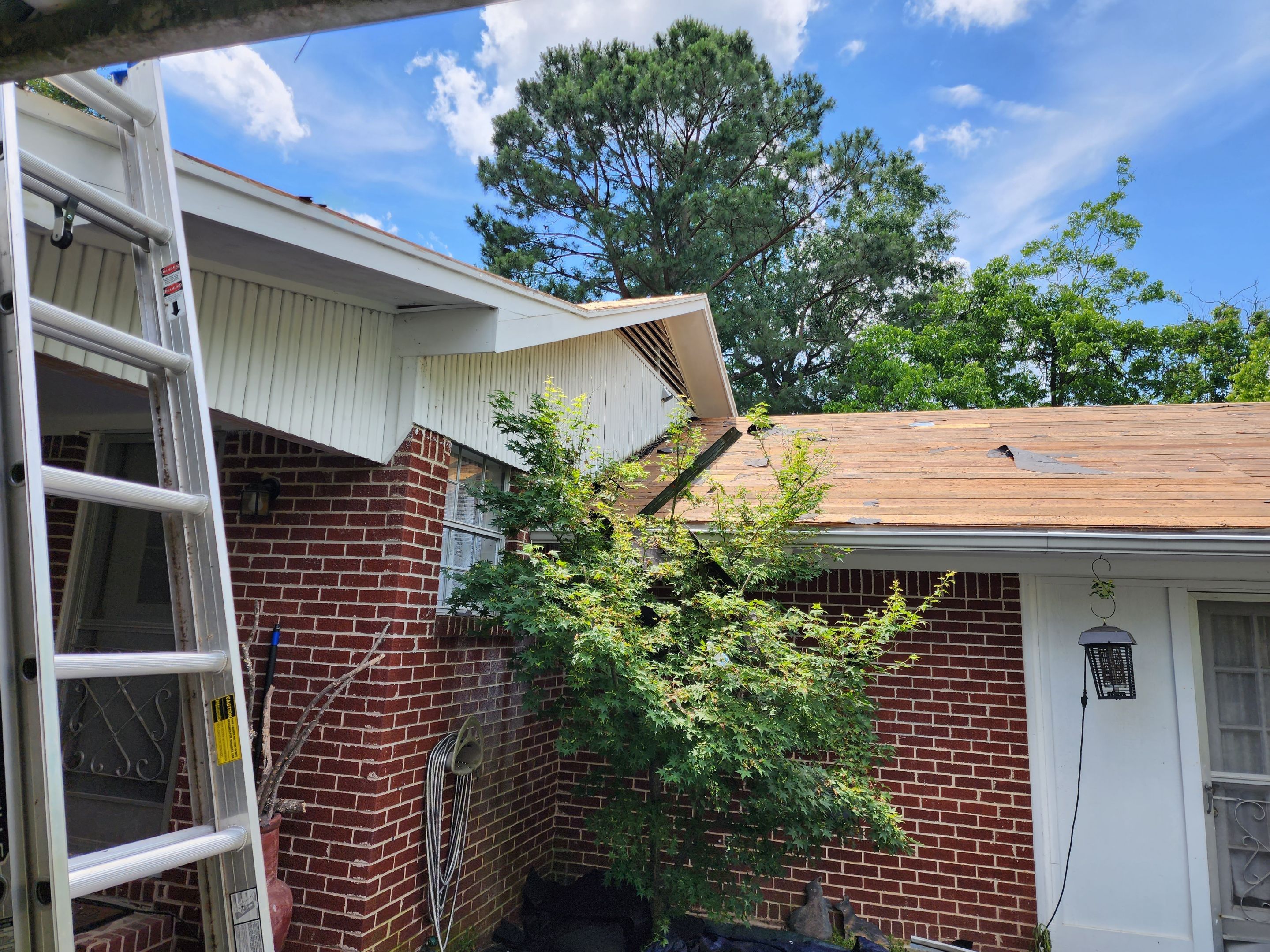 Full Shingle Replacement - New Boston, TX by Hostetler Roofing
