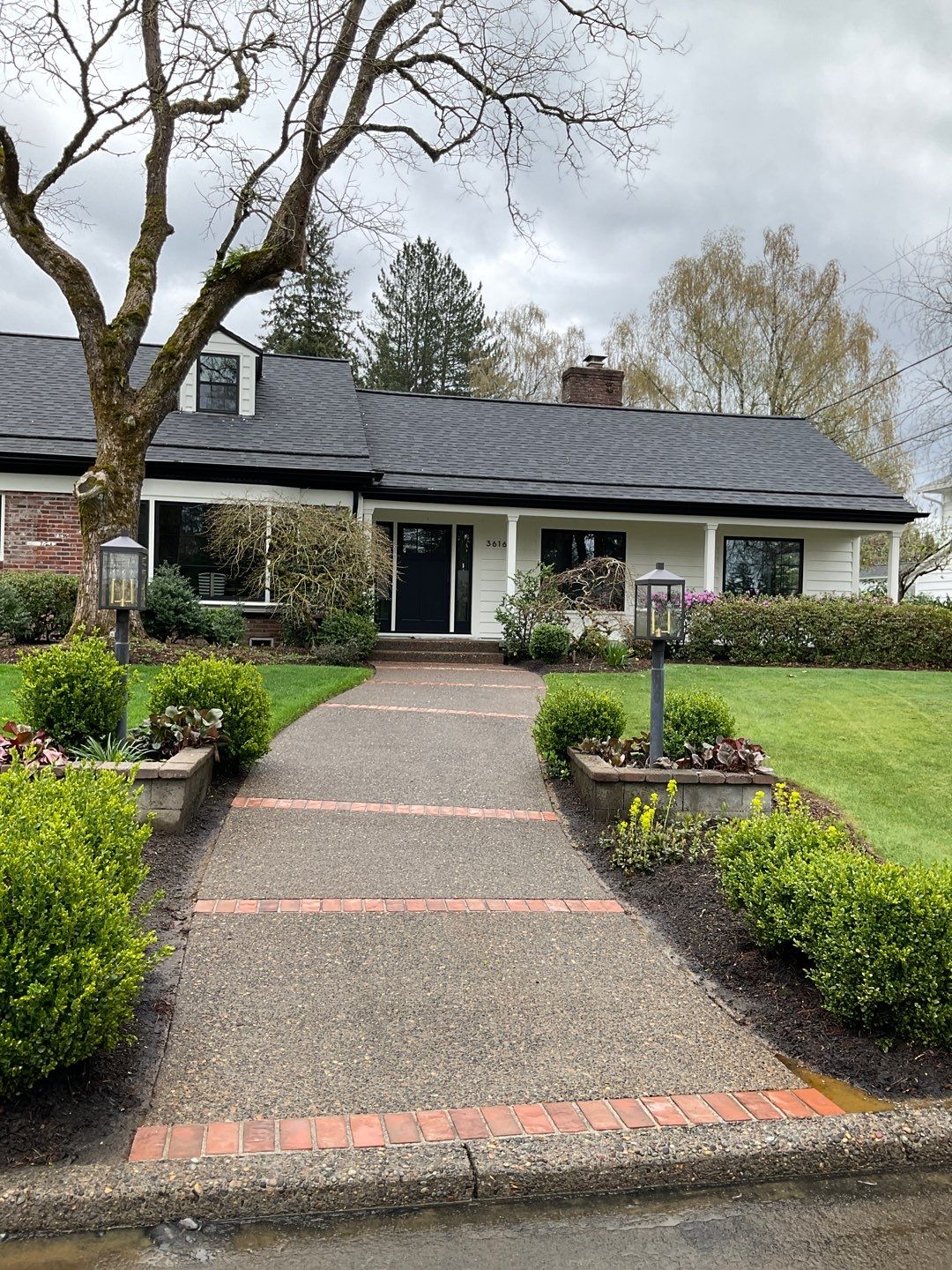 Flat work by Willamette Outdoor Wash LLC