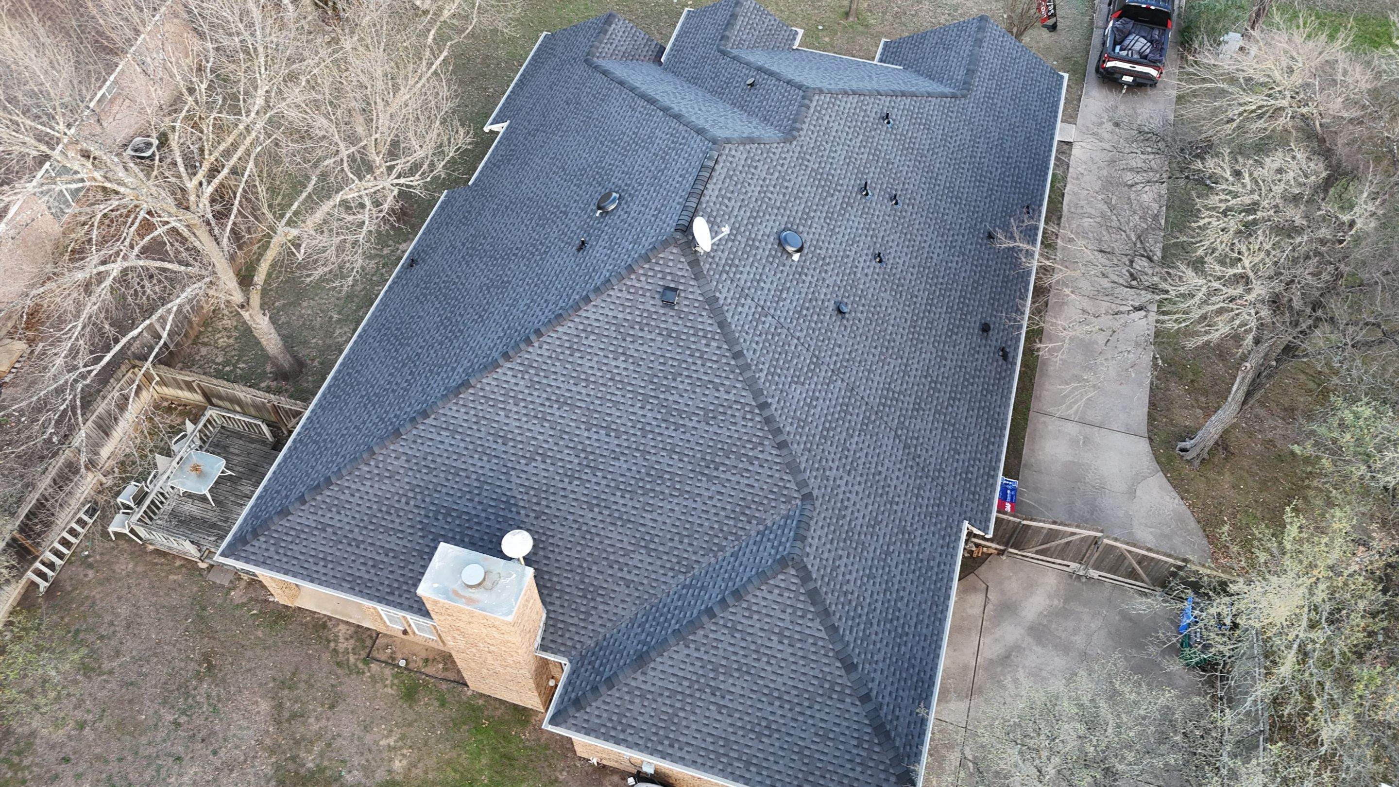 Charcoal - GAF Timberline HDZ by RoofsOnly.com