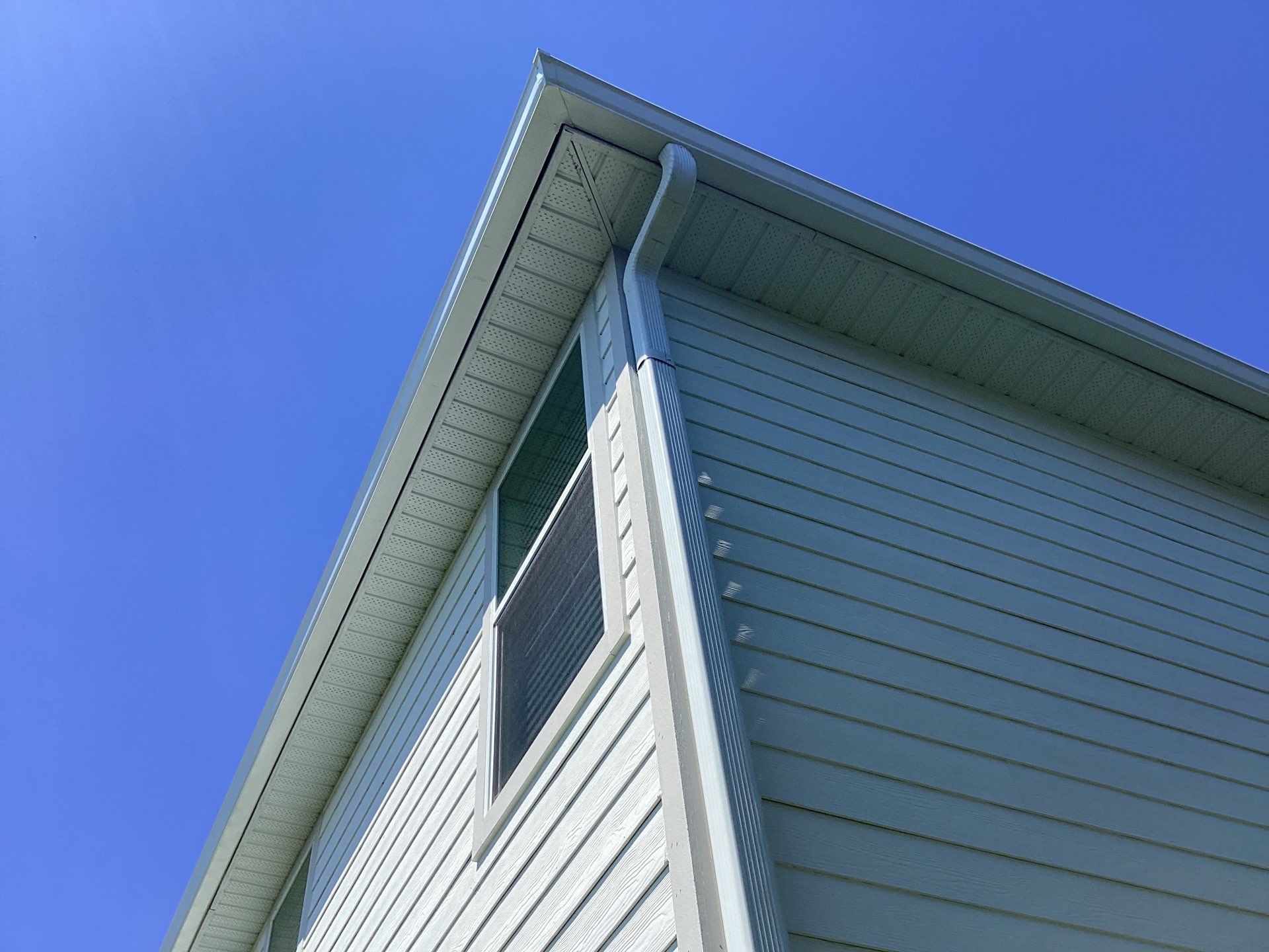 Seamless Gutter Upgrade Before Rainy Season in Fort Myers FL by Gutter Professors