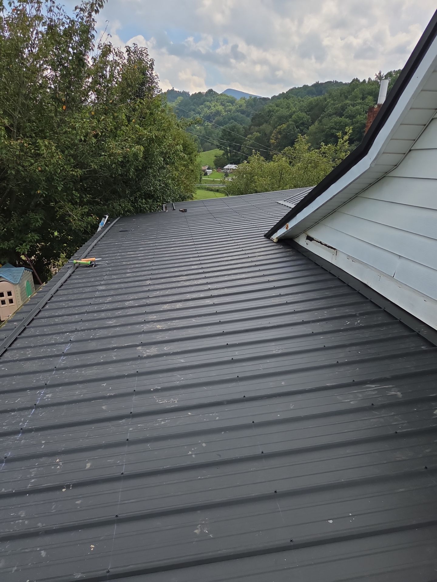 Byrd Residence by Omnia Roofing