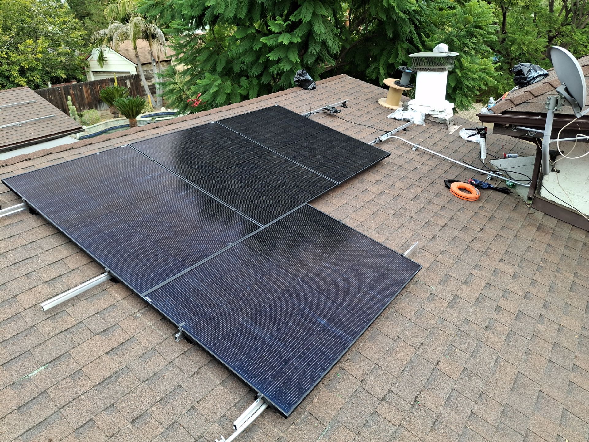 Los Angeles Solar Panel Installation with Franklin Home Power Battery Storage by AWS Solar