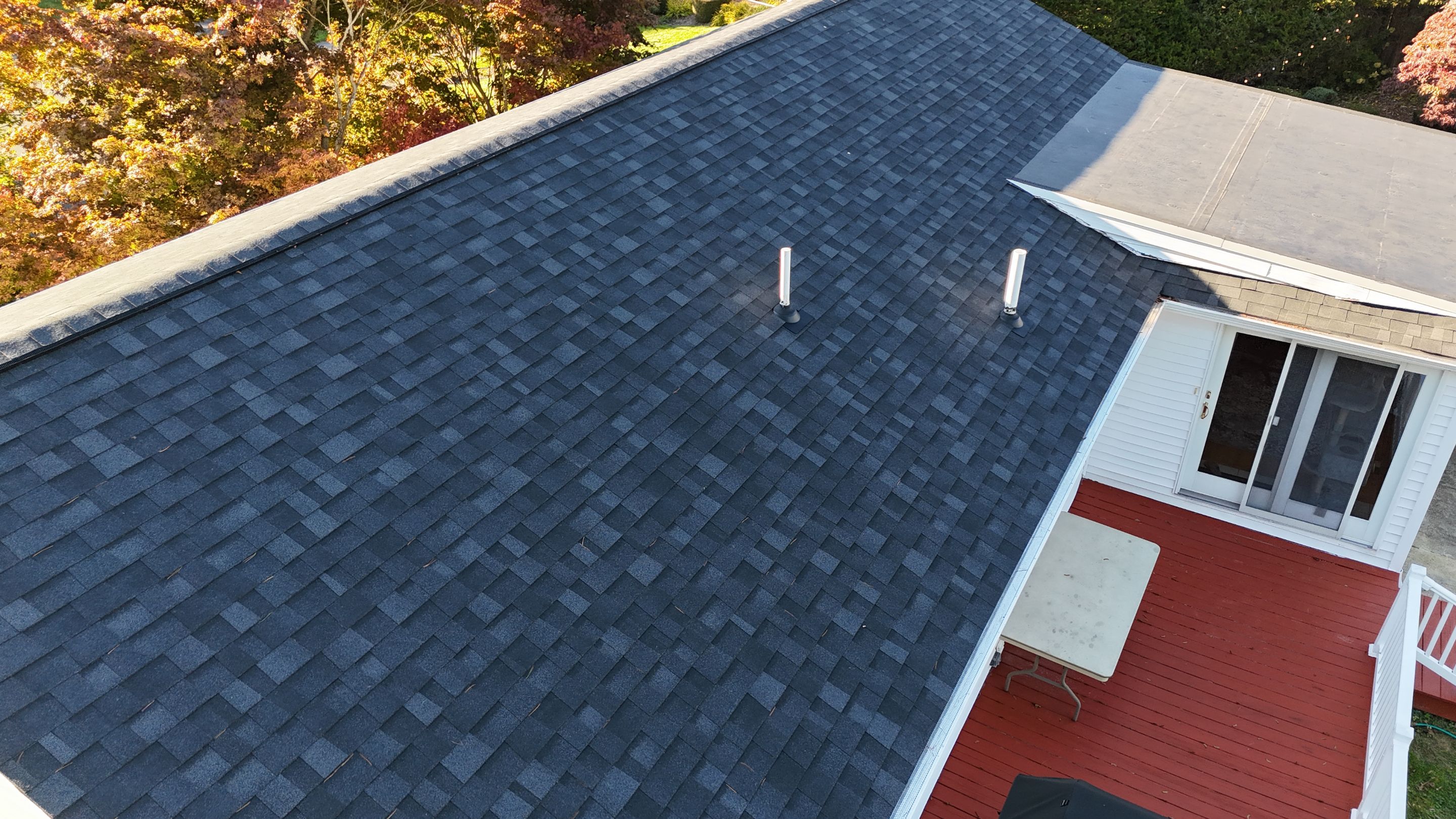 Full Roof Replacement, Rafter Repair & Gutter Upgrade in Norwood, MA – Owens Corning Duration, Onyx Black by JOHNNYS PRO