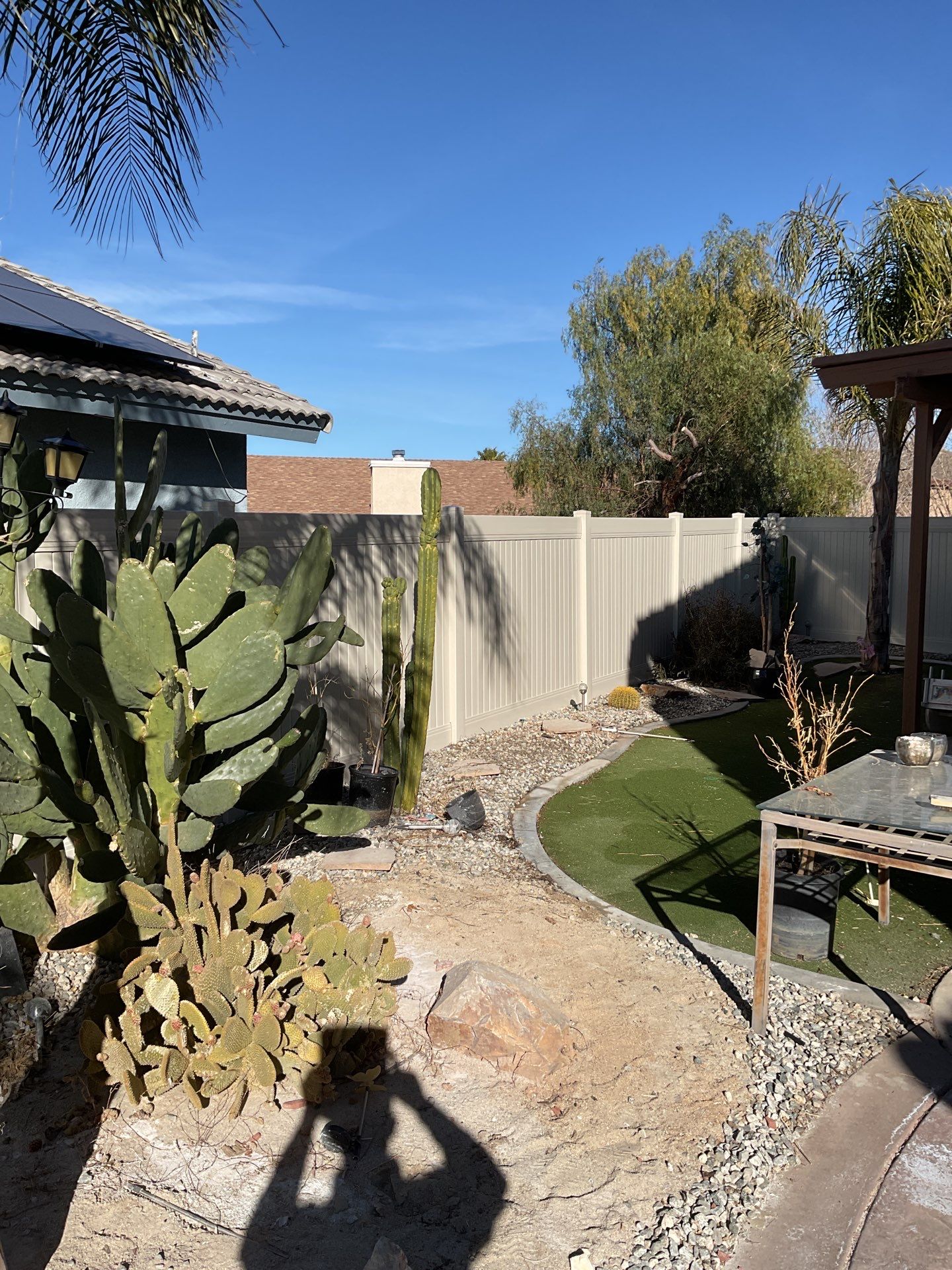 Beautiful vinyl fence installation by Fence Guys Inc.