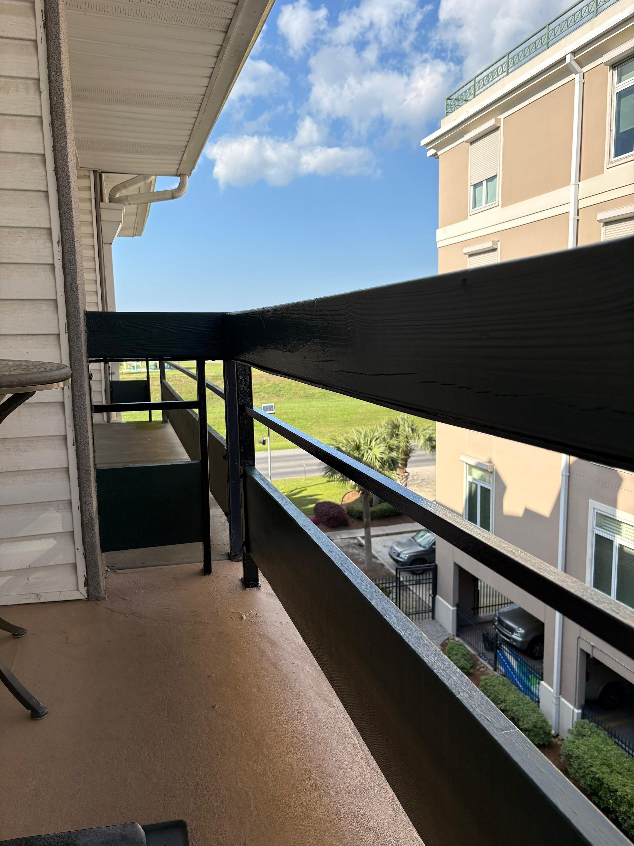 Wood Balcony Railing Replacement in Metairie by King Cole Construction