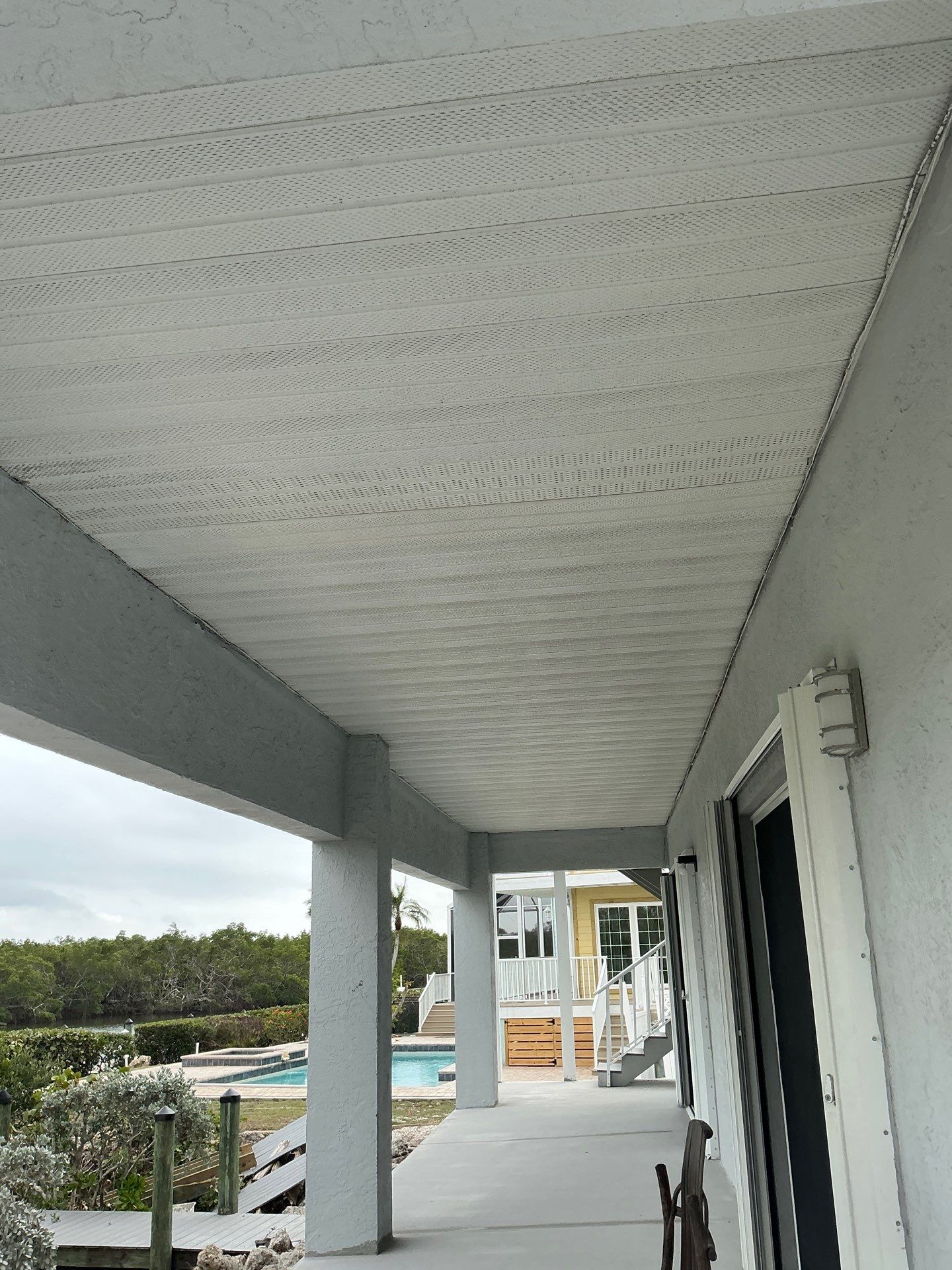 Assessment of the Condition of Gutters and Soffit and Fascia in Siesta Key FL by Gutter Professors