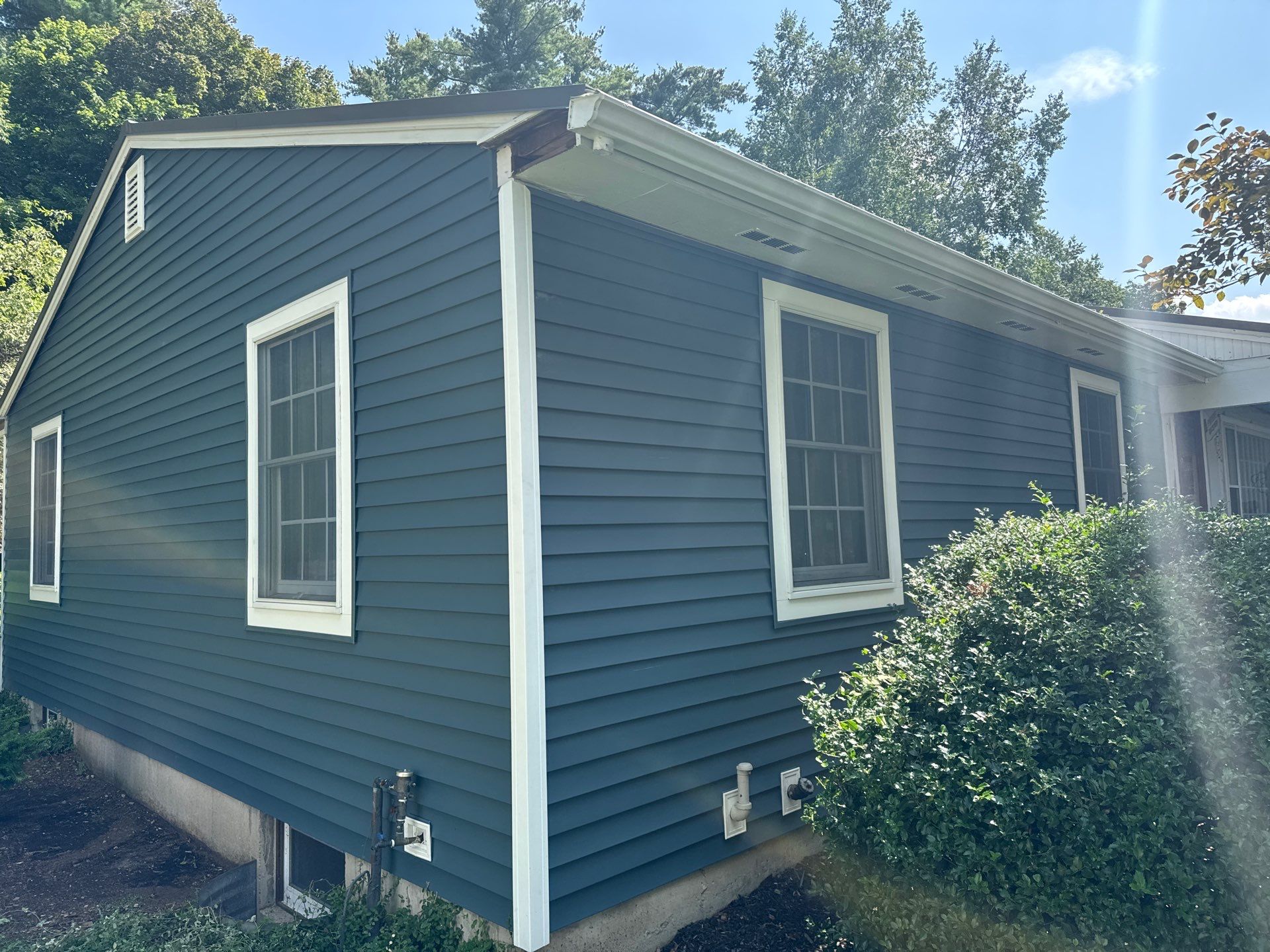 Vinyl Siding Replacement & Extensive Rot Repair in North Hampton, NH by Compass exteriors
