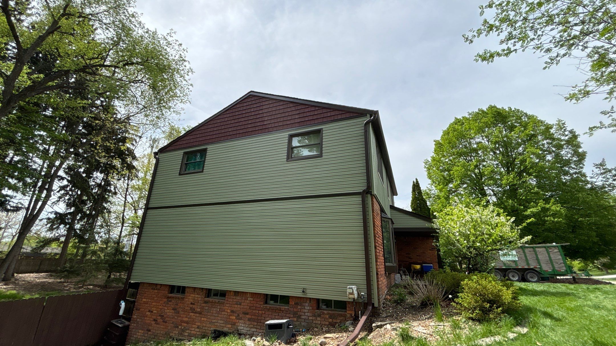 Siding Replacement using Alside D4 Odyssey-Plus Dutchlap by 180 Contractors