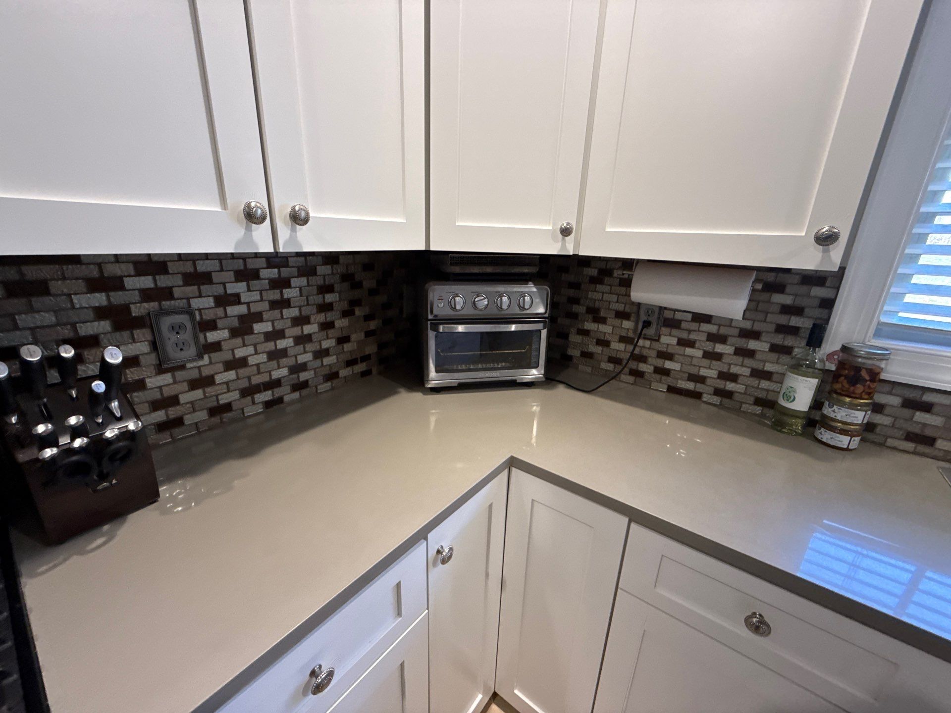 Rednar Backsplash by Integrity Tile and Home LLC