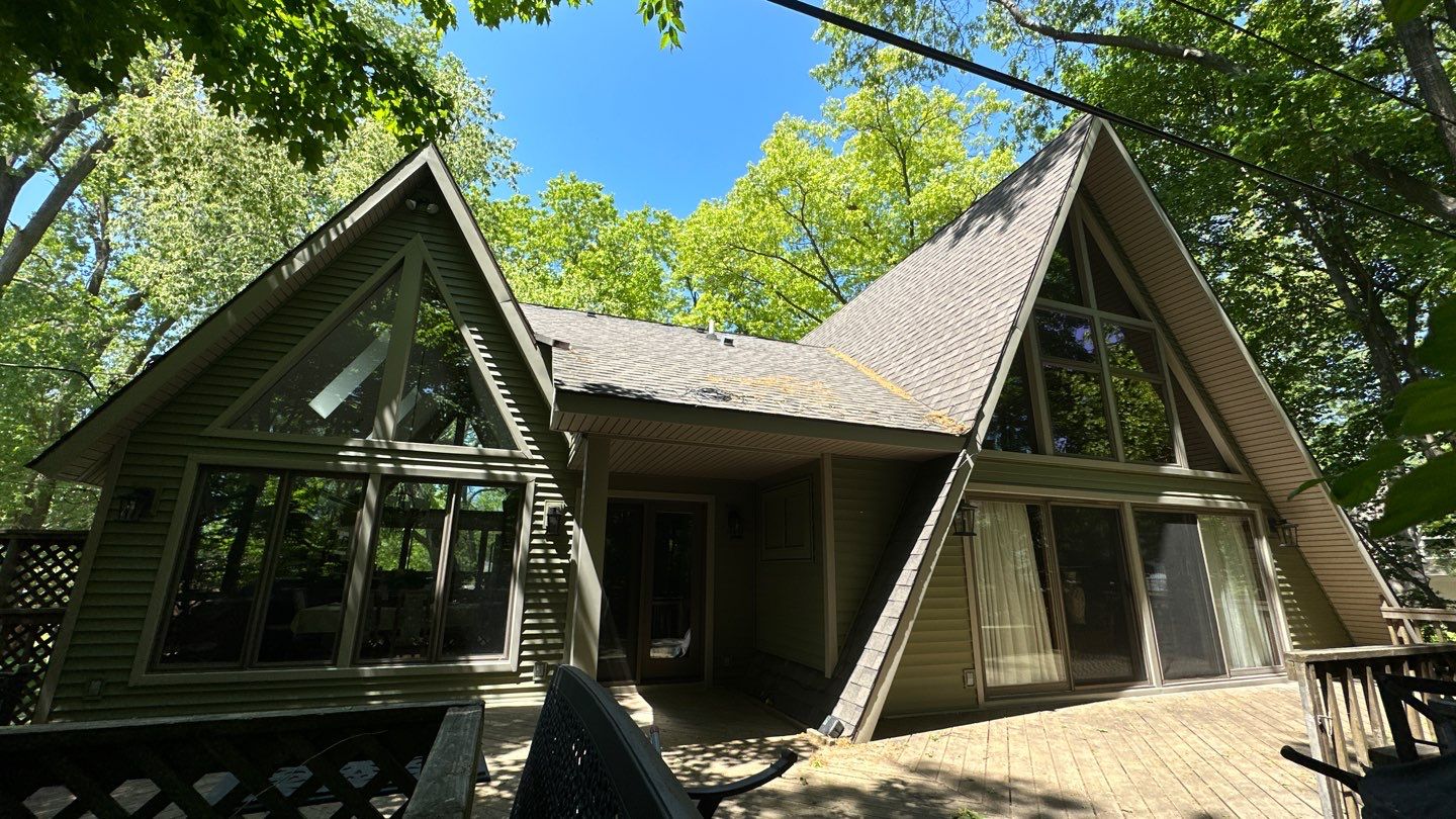Siding Replacement using CertainTeed Restoration Classis D4 by 180 Contractors