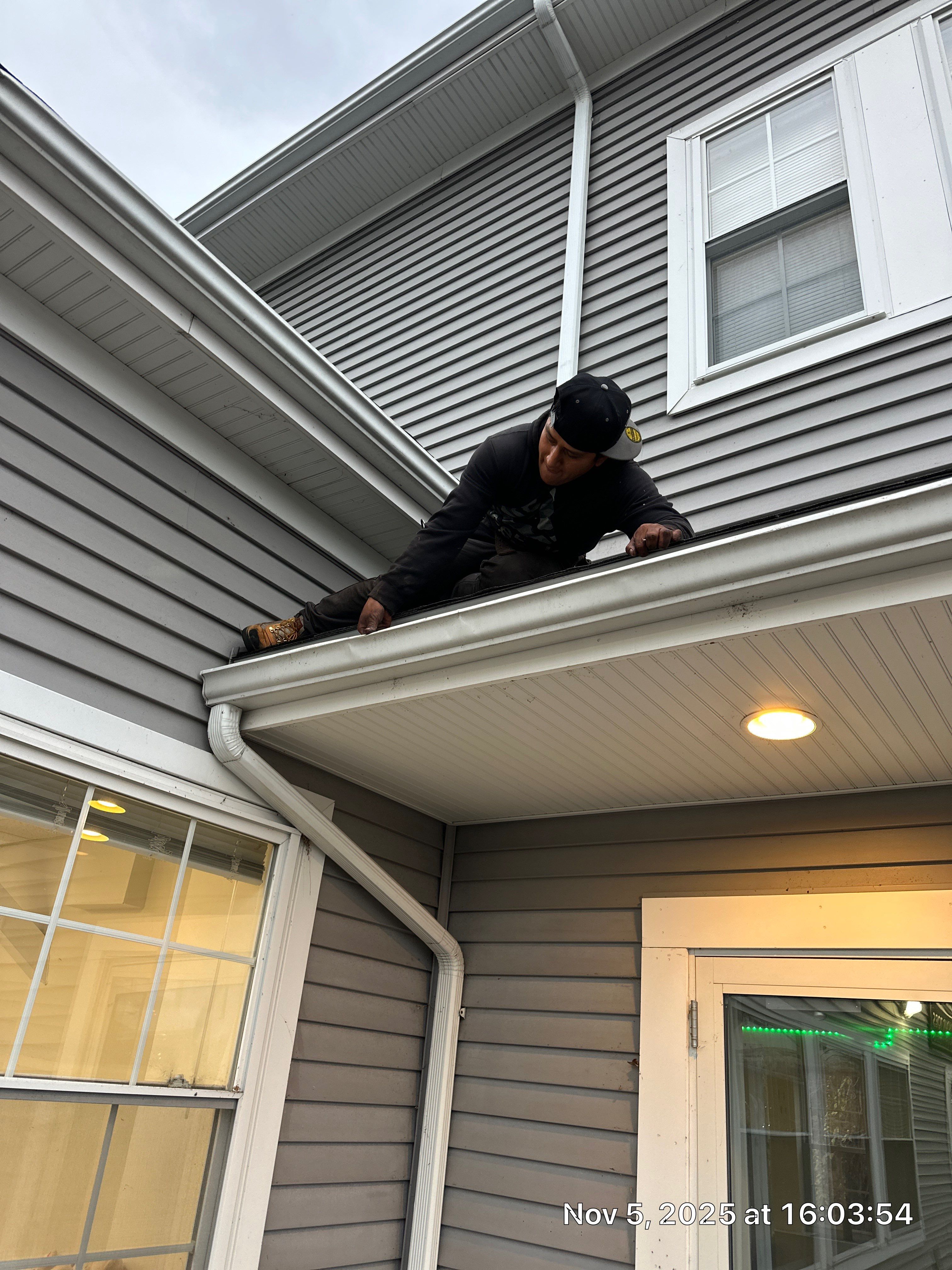 Acton EPDM Roof Edge Reconstruction with Tapered Insulation System by Mighty Dog Roofing of Greater Middlesex County