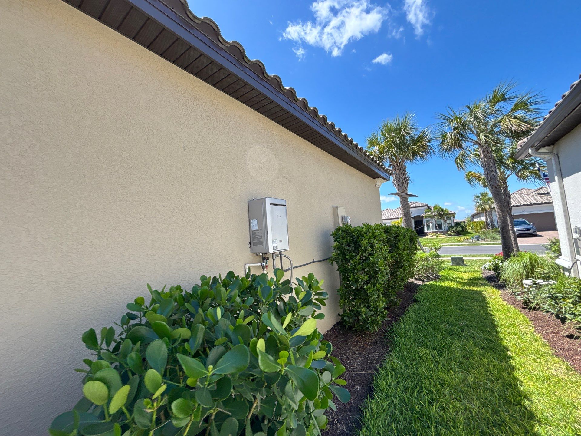 Premium 7-Inch Seamless Gutters in Lakewood Ranch FL by Gutter Professor by Gutter Professors