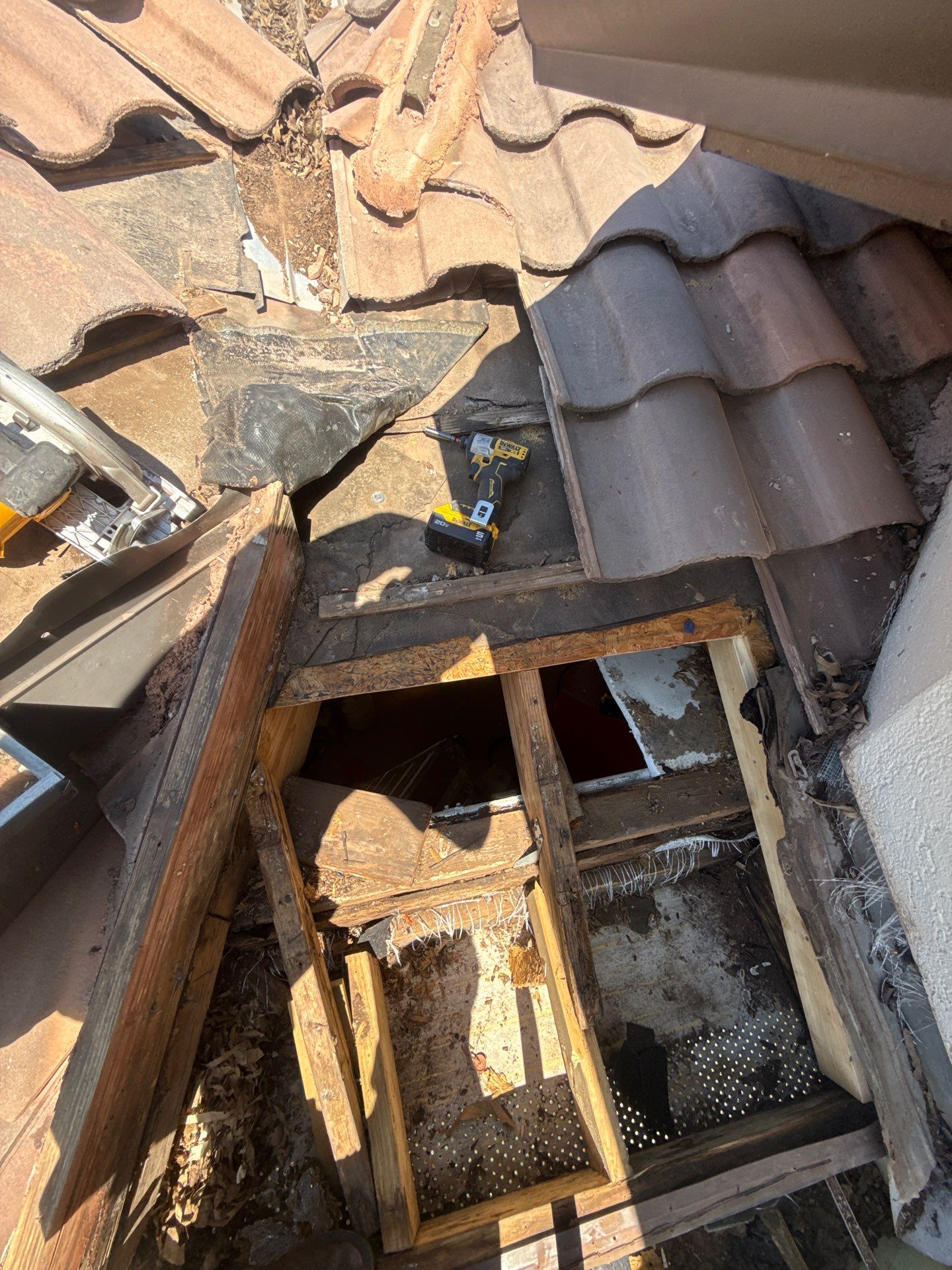 Roof Replacement in Sienna Village of Bees Creek, Missouri City TX by Roof Repair Company