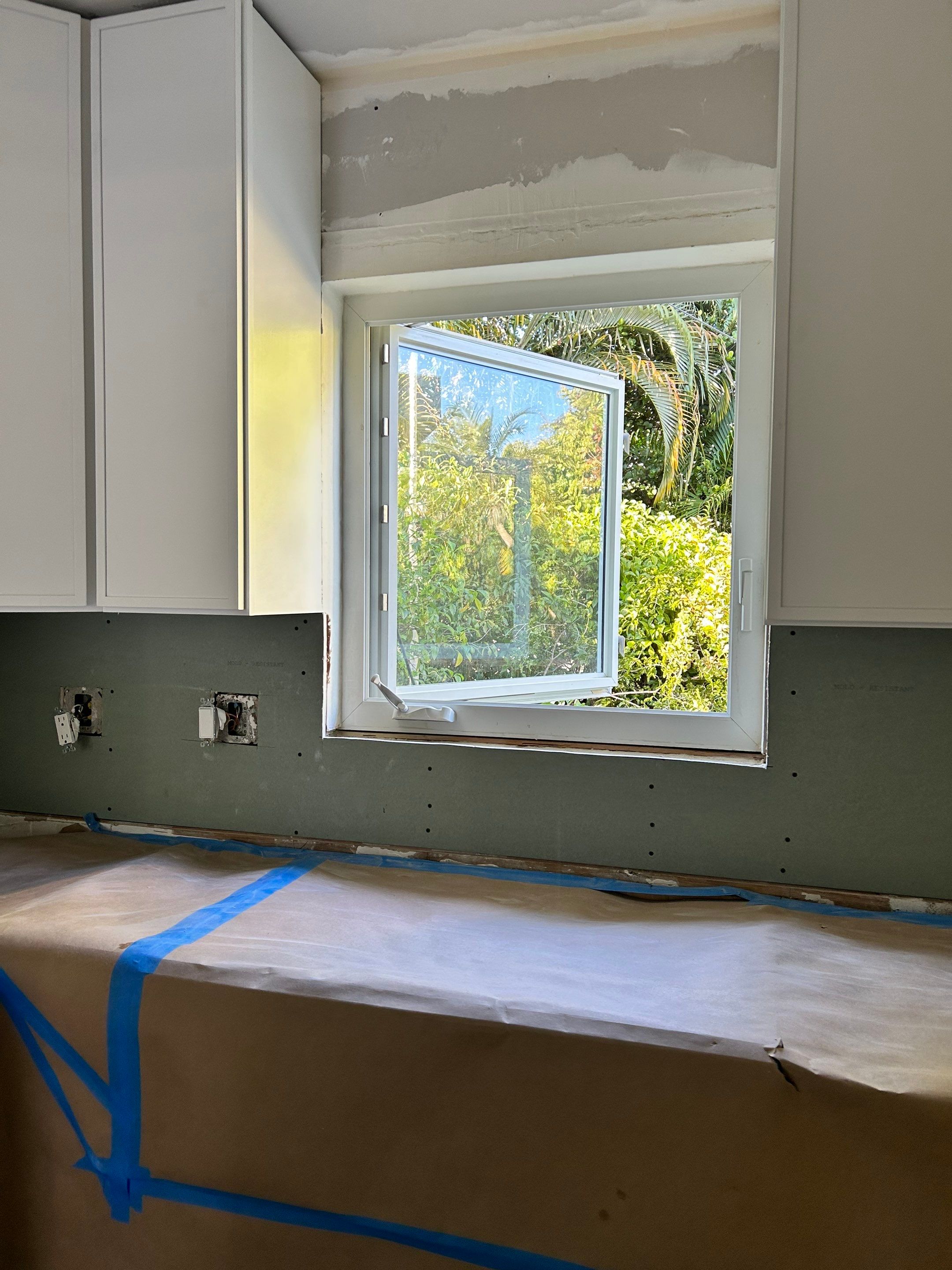Blue Backsplash - Delray Beach by Hevi Tile