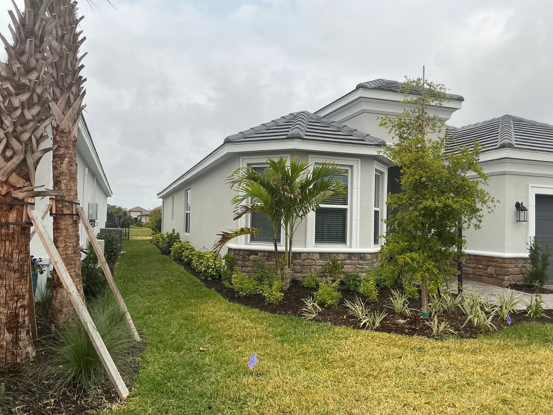 Aluminum Seamless Gutters in Bradenton FL by Gutter Professor by Gutter Professors