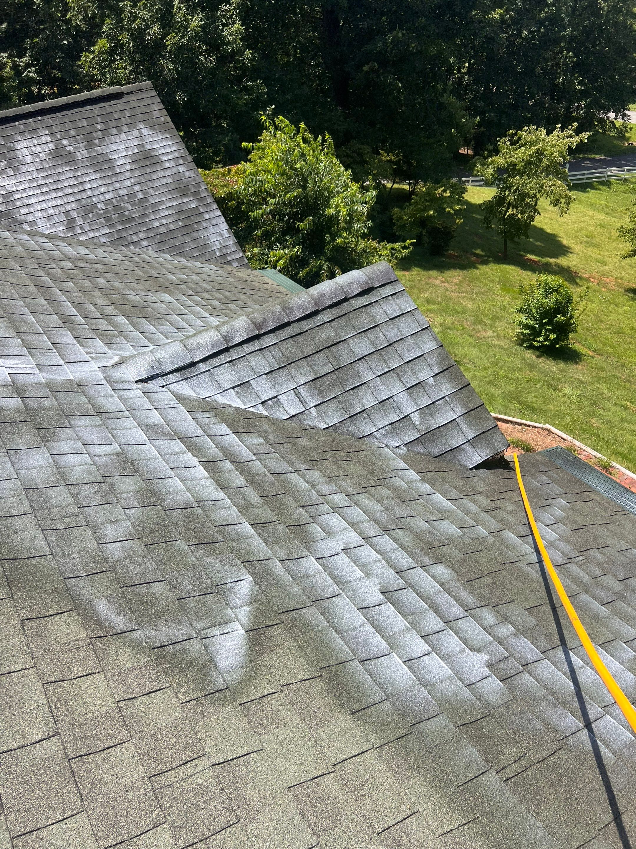 Project in Louisa by Roof Maxx of Midlothian