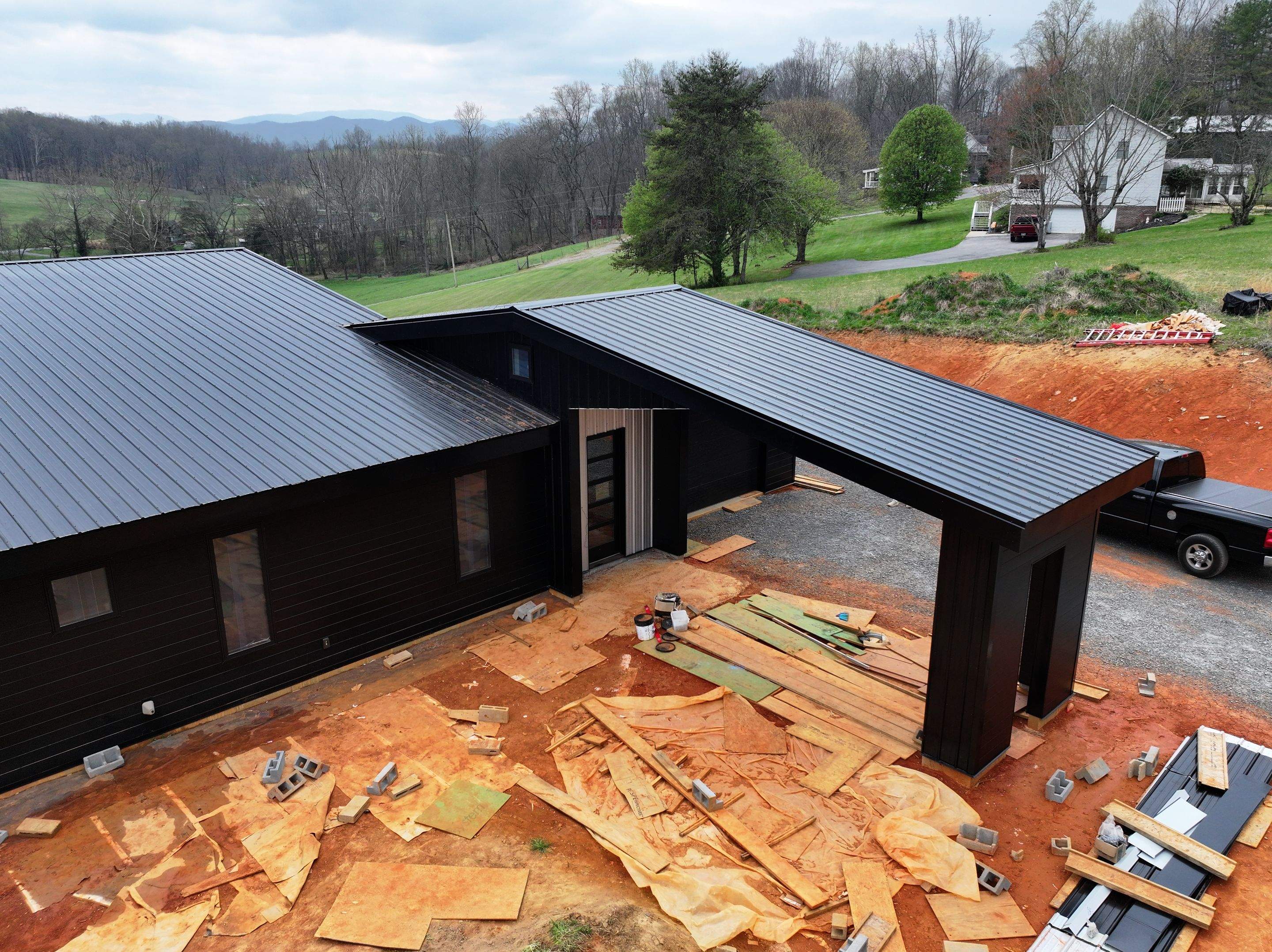 Titus Sr. Residence by Omnia Roofing