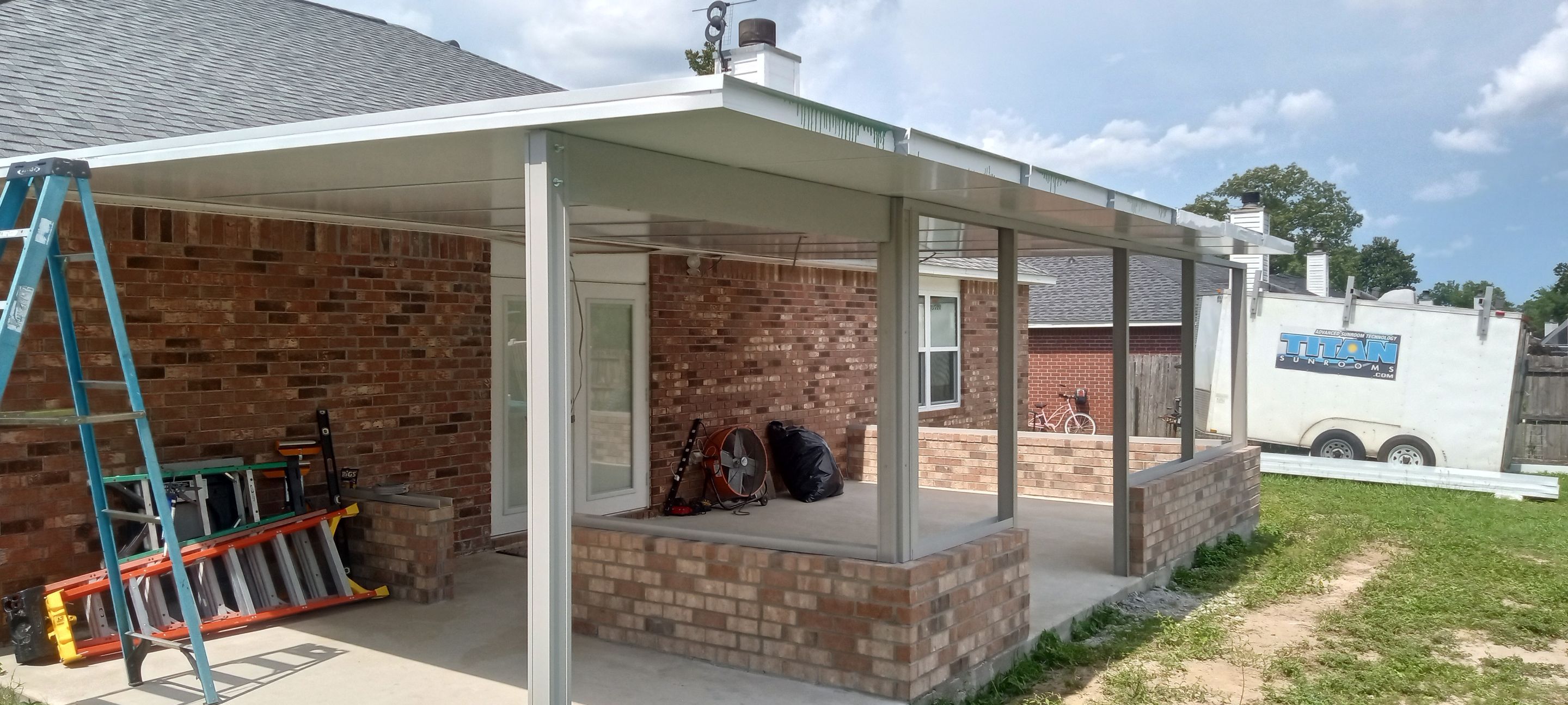 Screen Room Using Colorbeam by Titan Sunrooms