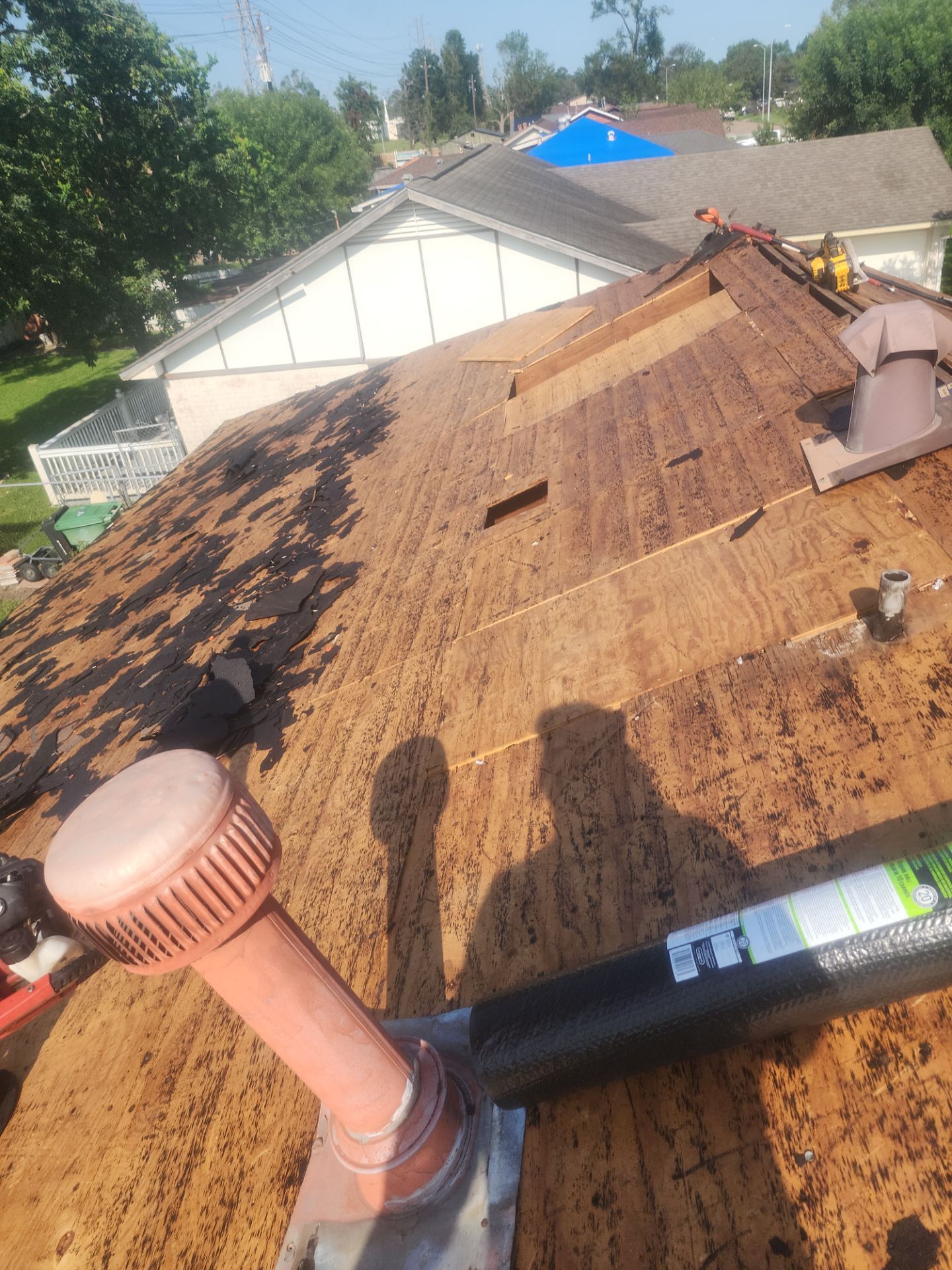 Residential Roofing Installation using Owen's Corning Duration (Lifetime) Shingles by Roof Repair Company