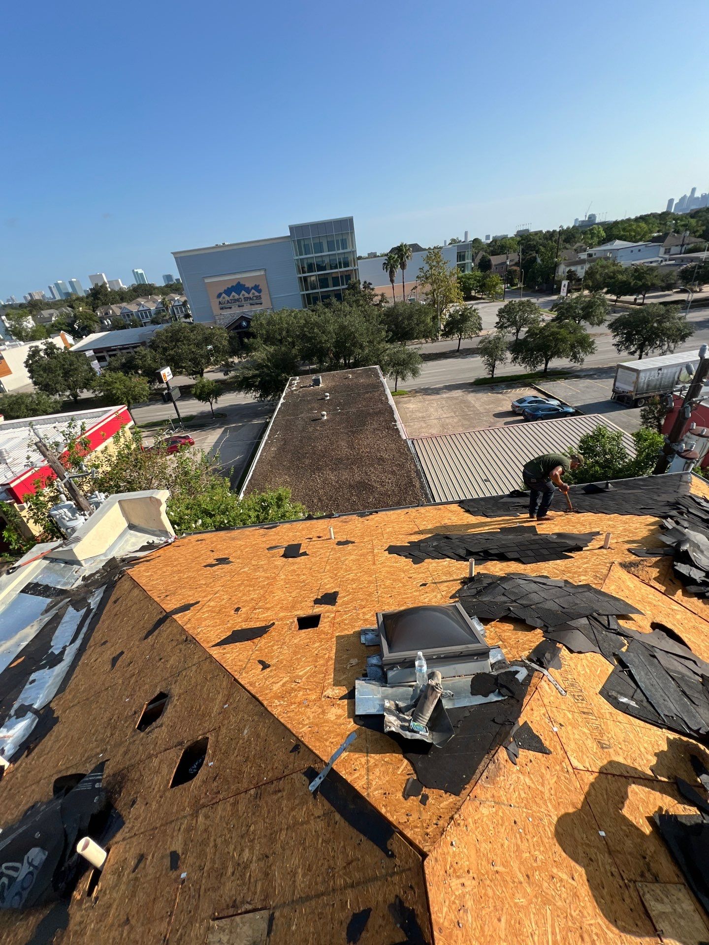 Residential Roofing Installation using Owen's Corning Duration (Lifetime) Shingles by Roof Repair Company