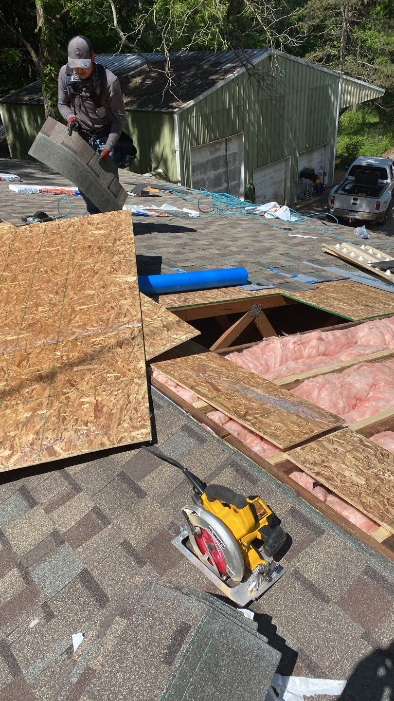 Roof Replacement using CertainTeed Landmark by 180 Contractors