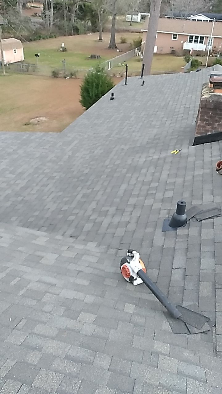 Residential Roofing Installation using Owens Corning Oakridge- Williamsburg Gray by Indigo State Roofing