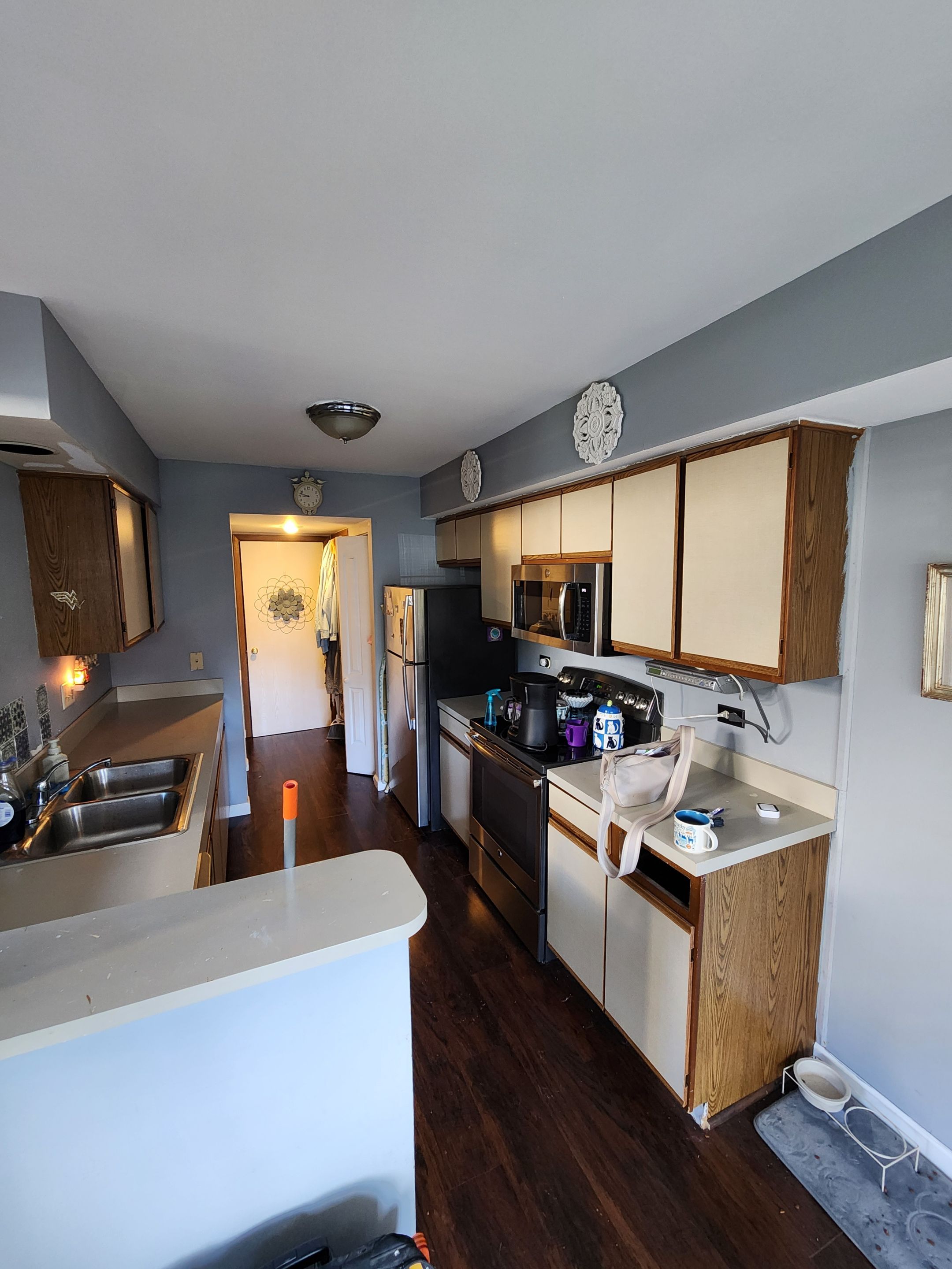 Dated Kitchen Transformation by Snap Home Solutions