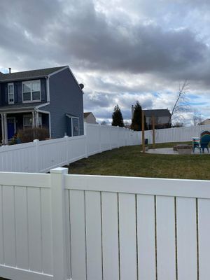 Fence Installation using Semi Privacy Vinyl 