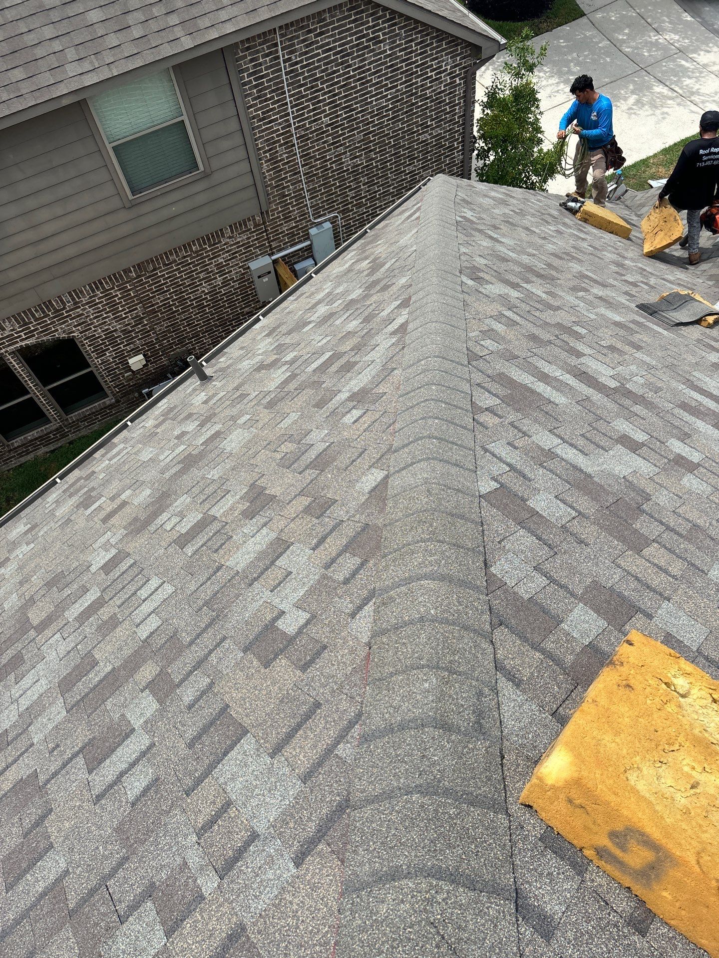 Residential Roofing Installation using Owen's Corning Duration (Lifetime) Shingles by Roof Repair Company