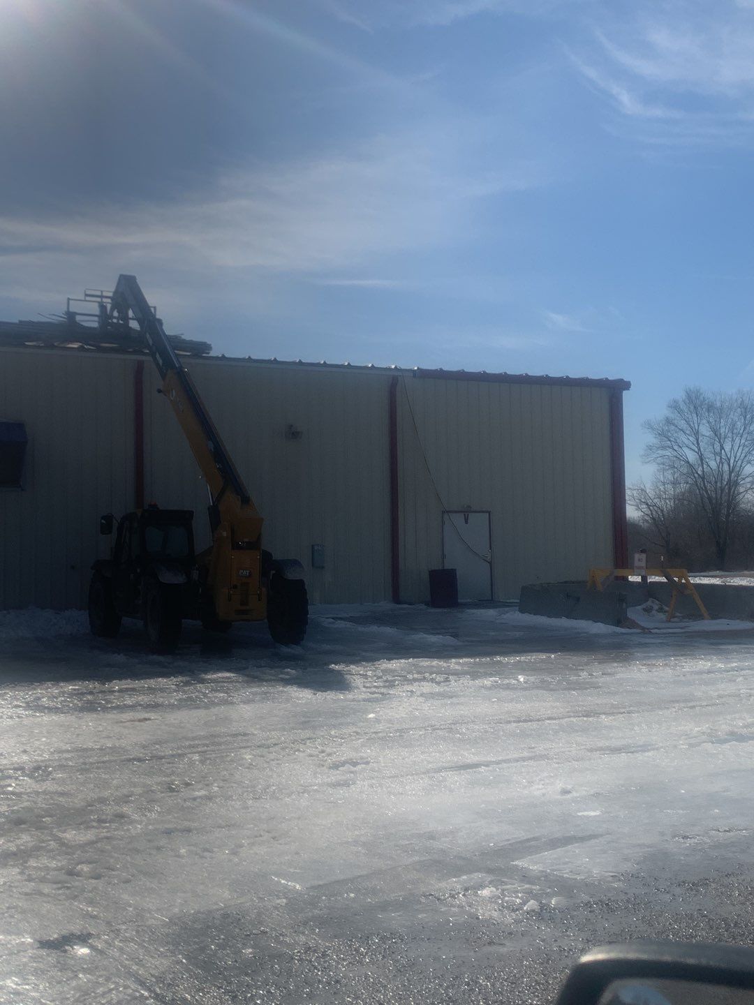 Commercial Roofing Installation using 24 Guage Double Lock Standing Seam by CentiMark Roofing