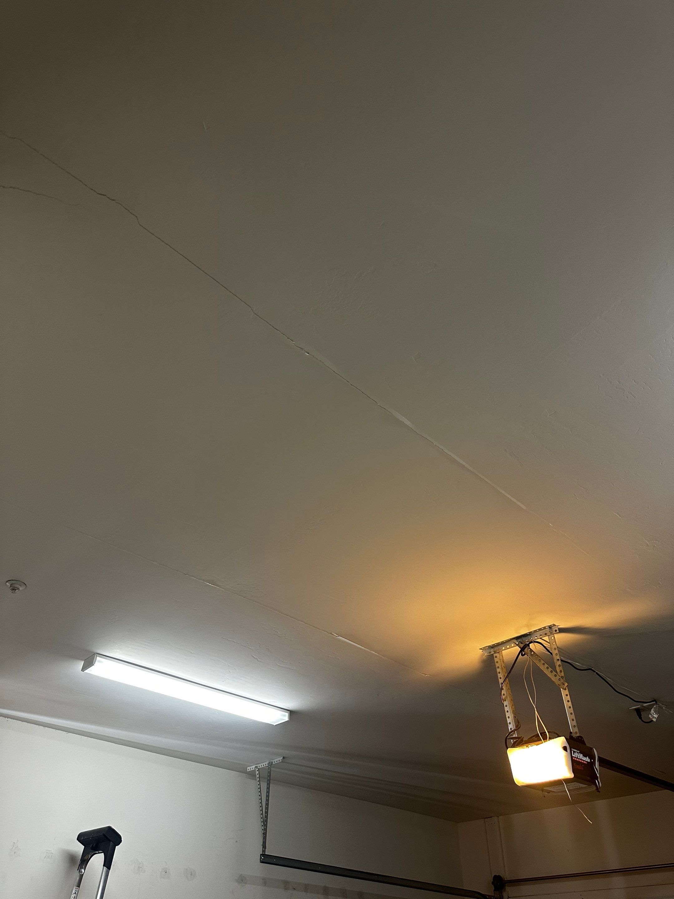 Garage Floor Epoxy - Scottsdale by Crash of Rhinos Painting & Garage Floors