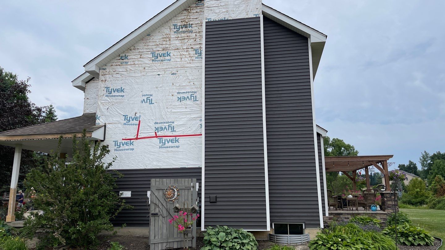 Siding Replacement using Certainteed Restoration Classic D4 by 180 Contractors