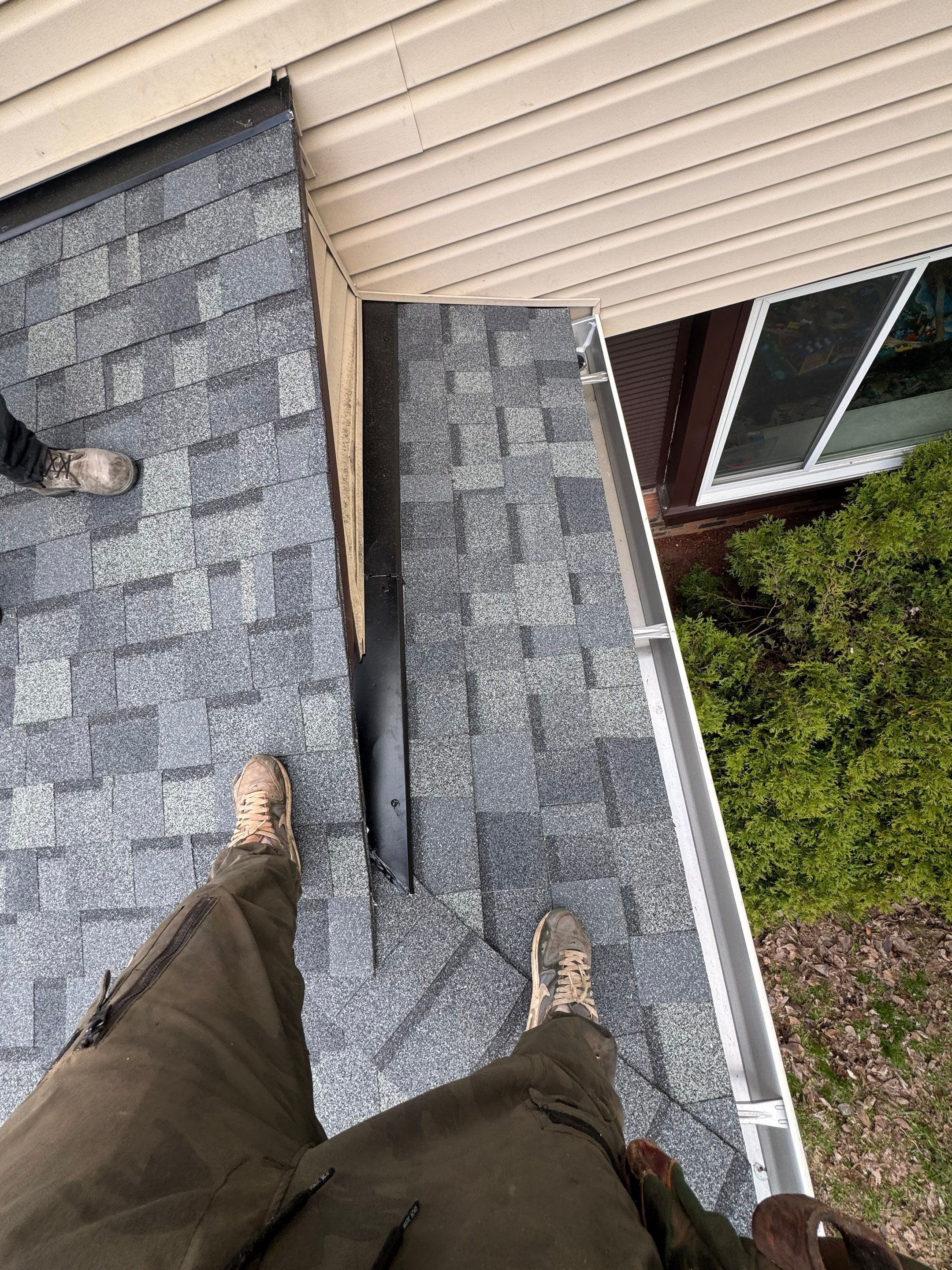 Roof Replacement using Owens Corning Tru Definitions by 180 Contractors