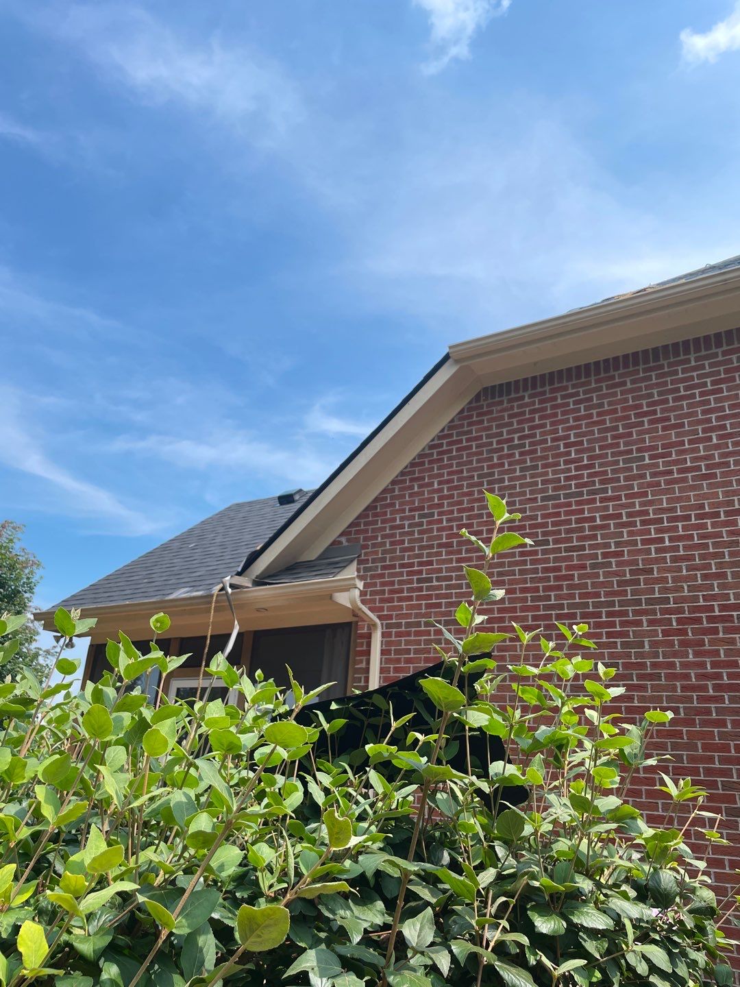 Residential Roofing Installation using Owens Corning Onyx Black Durations by WIW Enterprises Inc