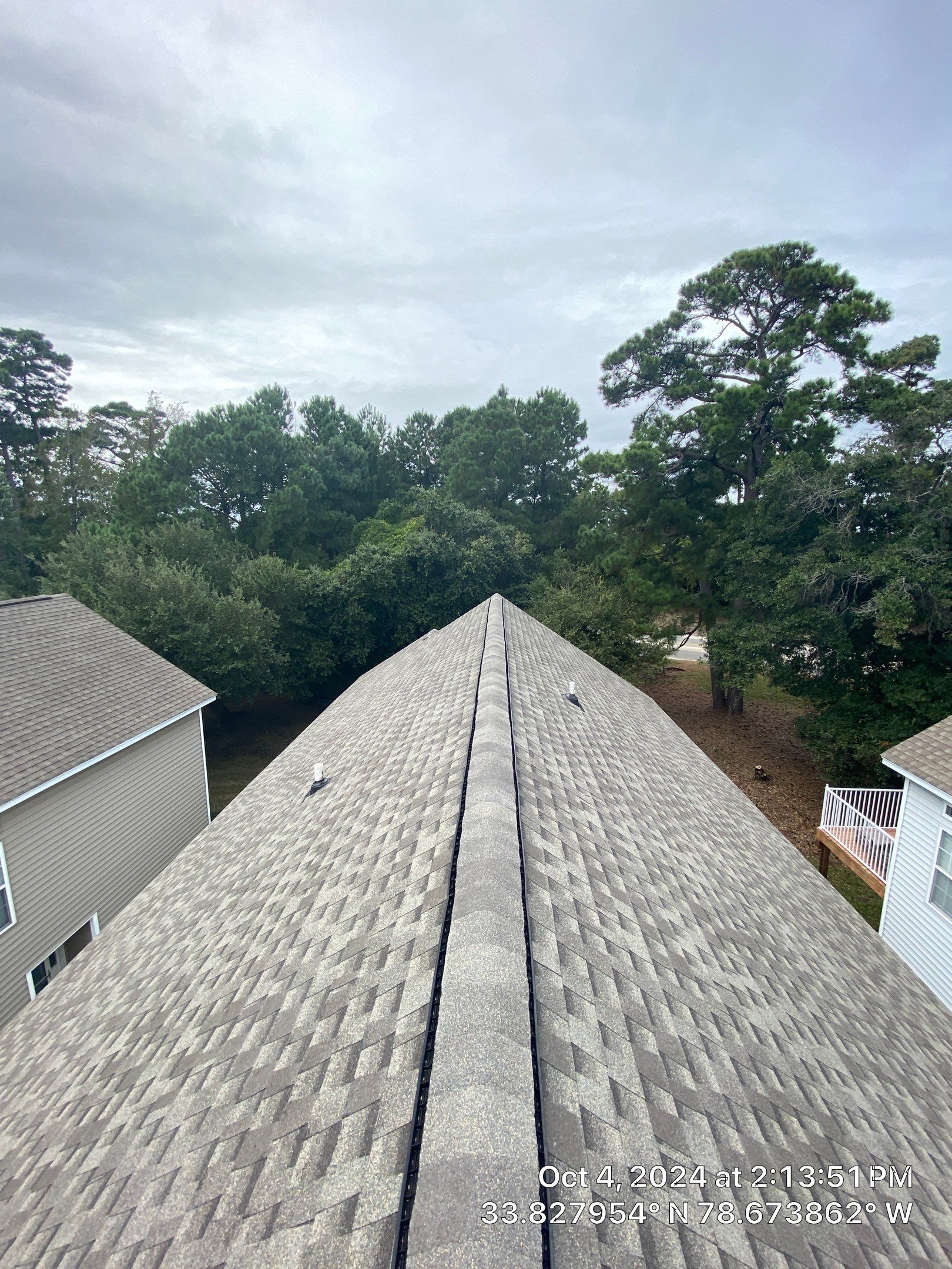 GAF HDZ - Weathered Wood by Linta Roofing