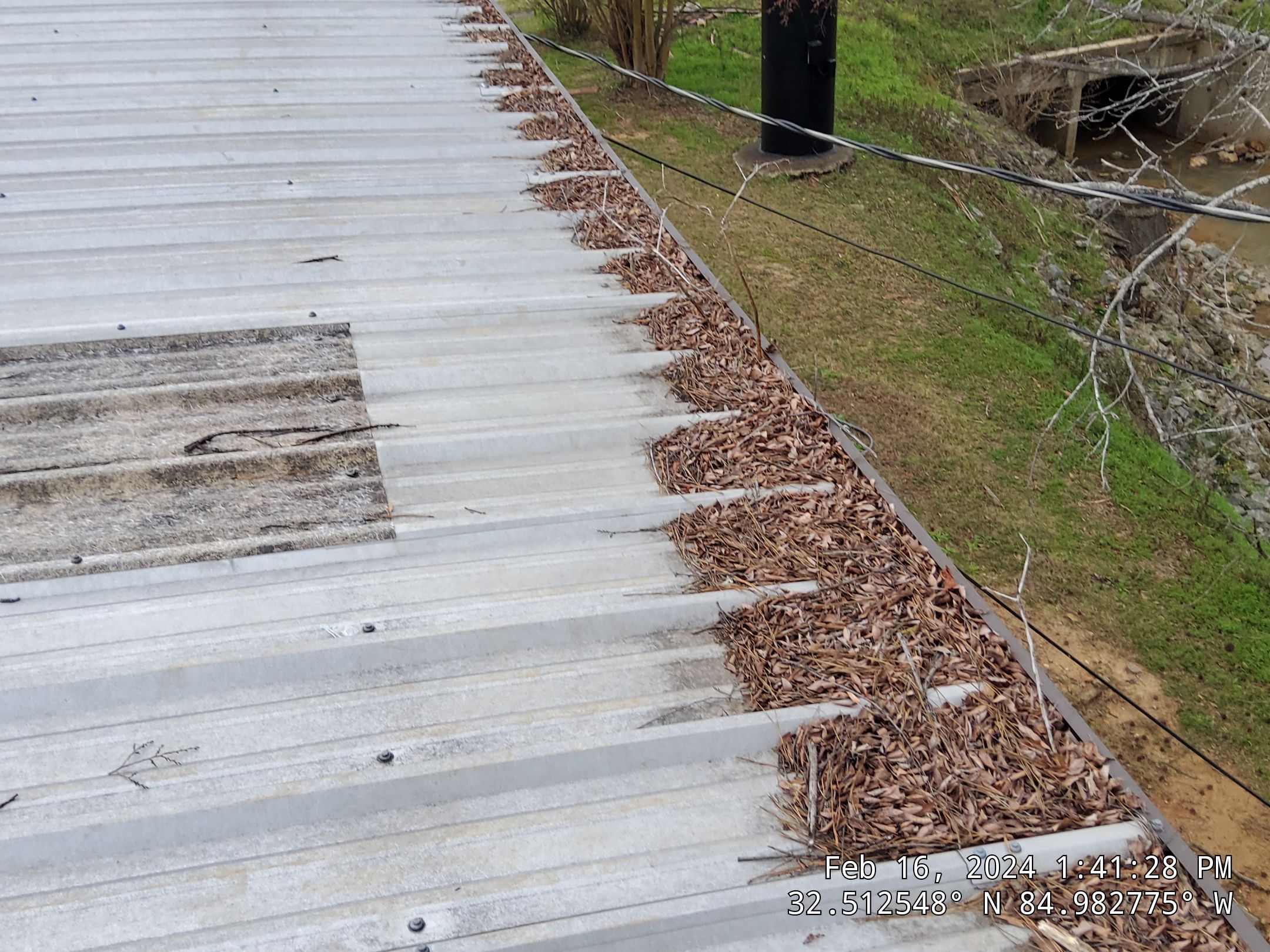 Master Clean Roof and Gutter Cleaning by iGreen Solutions