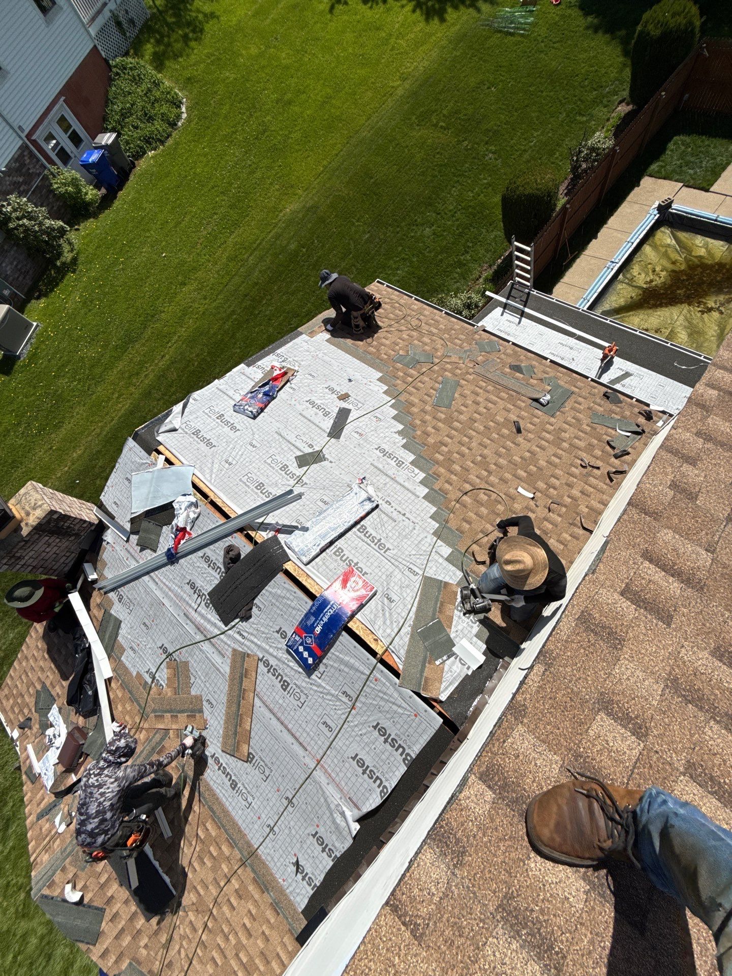 Barkwood Shingle Roof in Gibsonia, PA by MAT Roofing