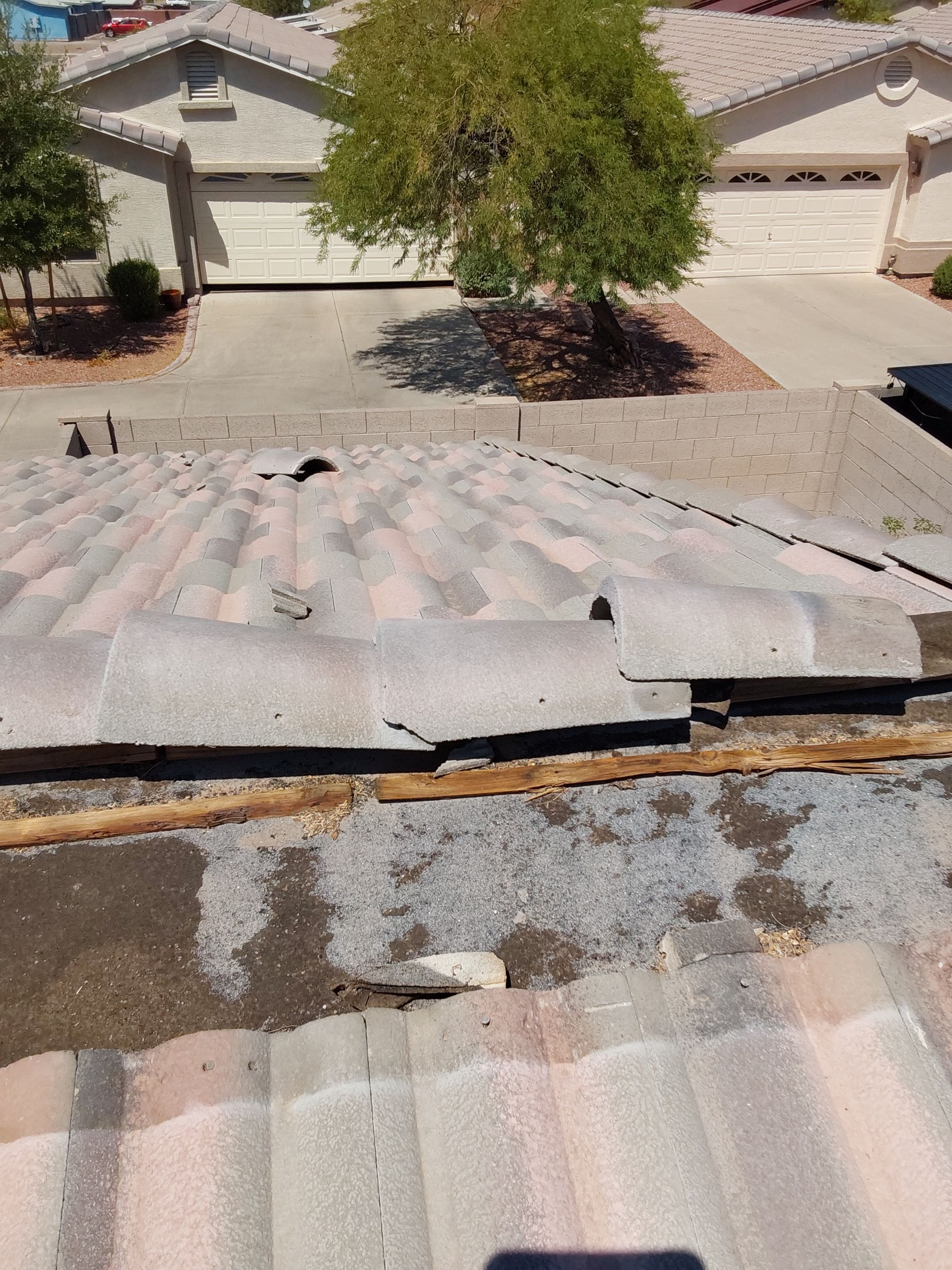 Santa Fe Blend Concrete Tile by Reimagine Roofing