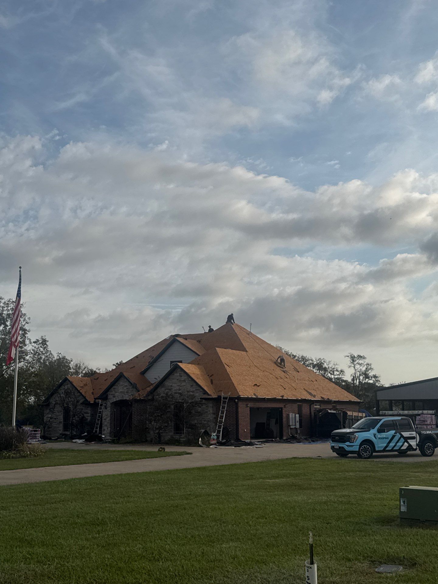 Residential Roof Replacement using Owens Corning - Duration by Elite Roofing LLC